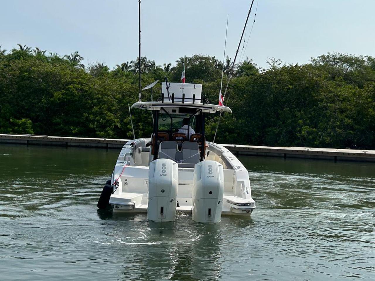 2023 Boston Whaler