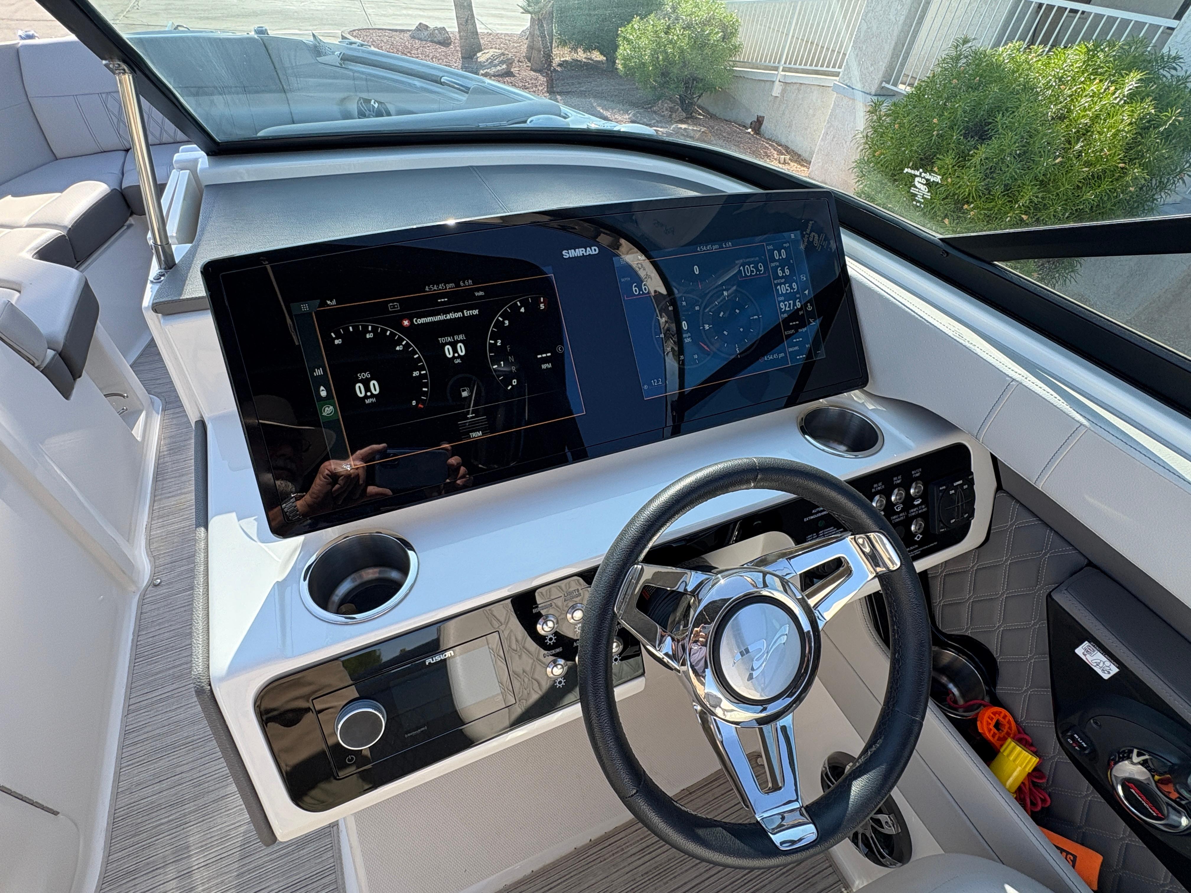 2021 Sea Ray SLX 250 #TJC1976 inventory image at Sun Country Marine Group, Lake Havasu City, AZ 2021 Sea Ray SLX 250 #TJC1976 inventory image at Sun Country Marine Group, Lake Havasu City, AZ