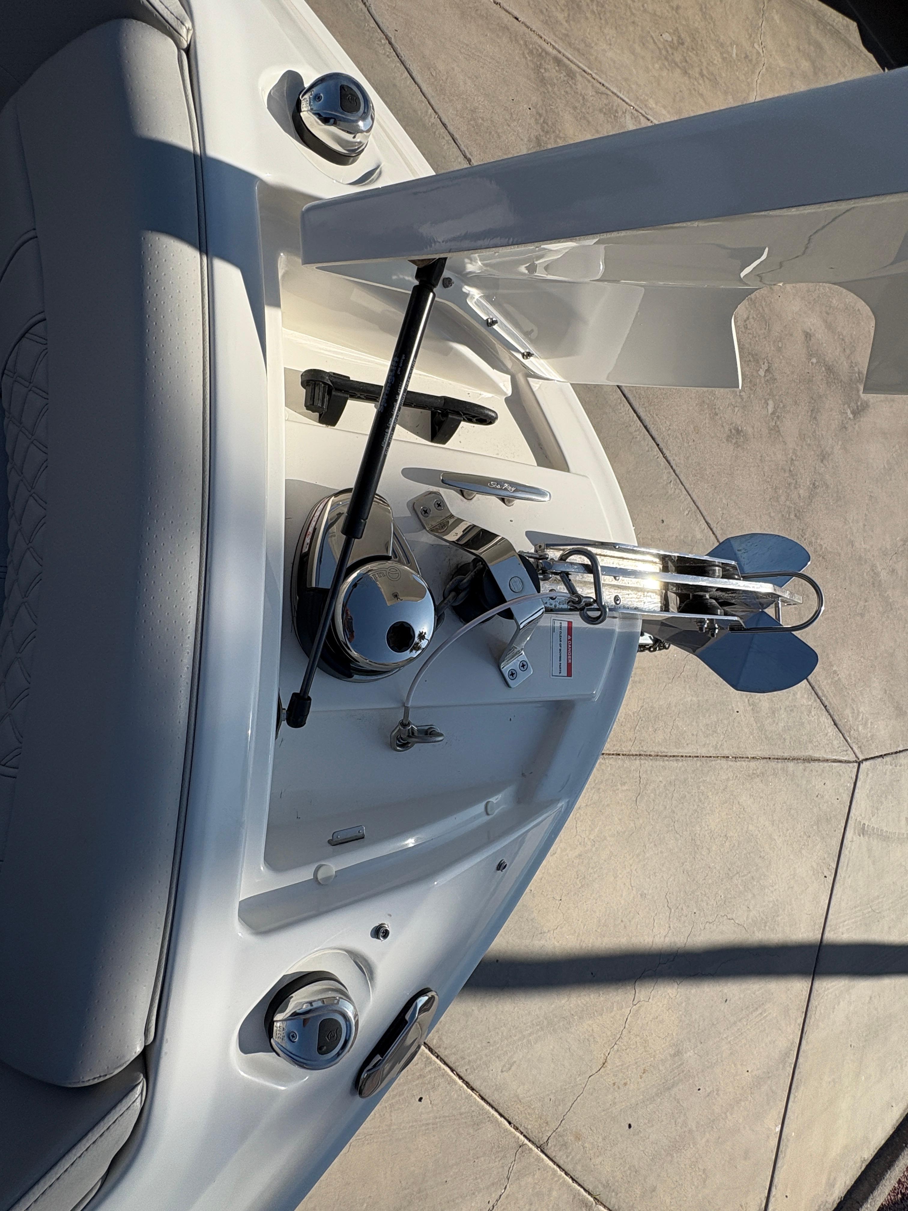 2021 Sea Ray SLX 250 #TJC1976 inventory image at Sun Country Marine Group, Lake Havasu City, AZ 2021 Sea Ray SLX 250 #TJC1976 inventory image at Sun Country Marine Group, Lake Havasu City, AZ