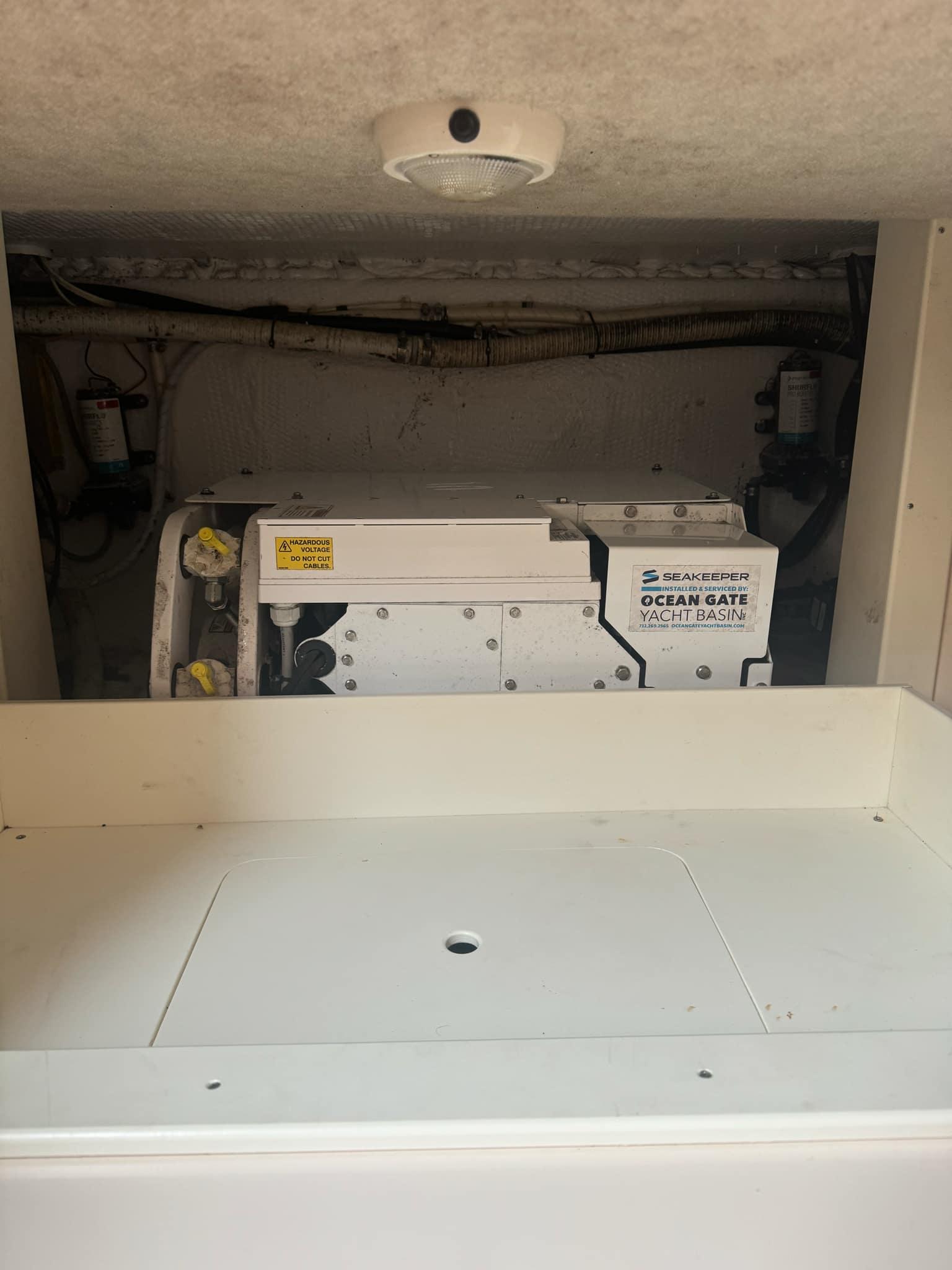2014-grady-white-canyon-376-power-9762165-20250417070649884-1_XLARGE