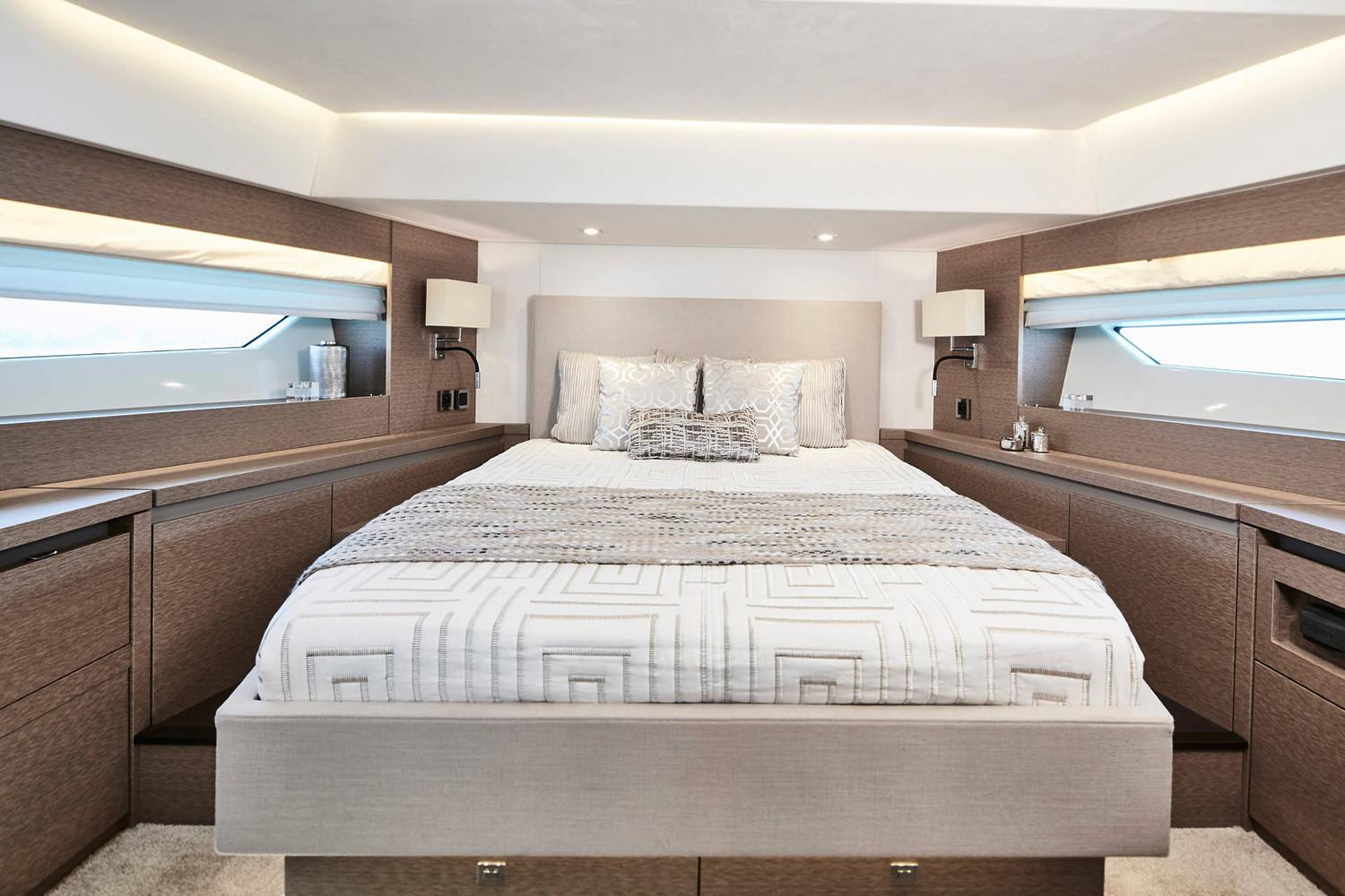 2021 Prestige 630 large 33