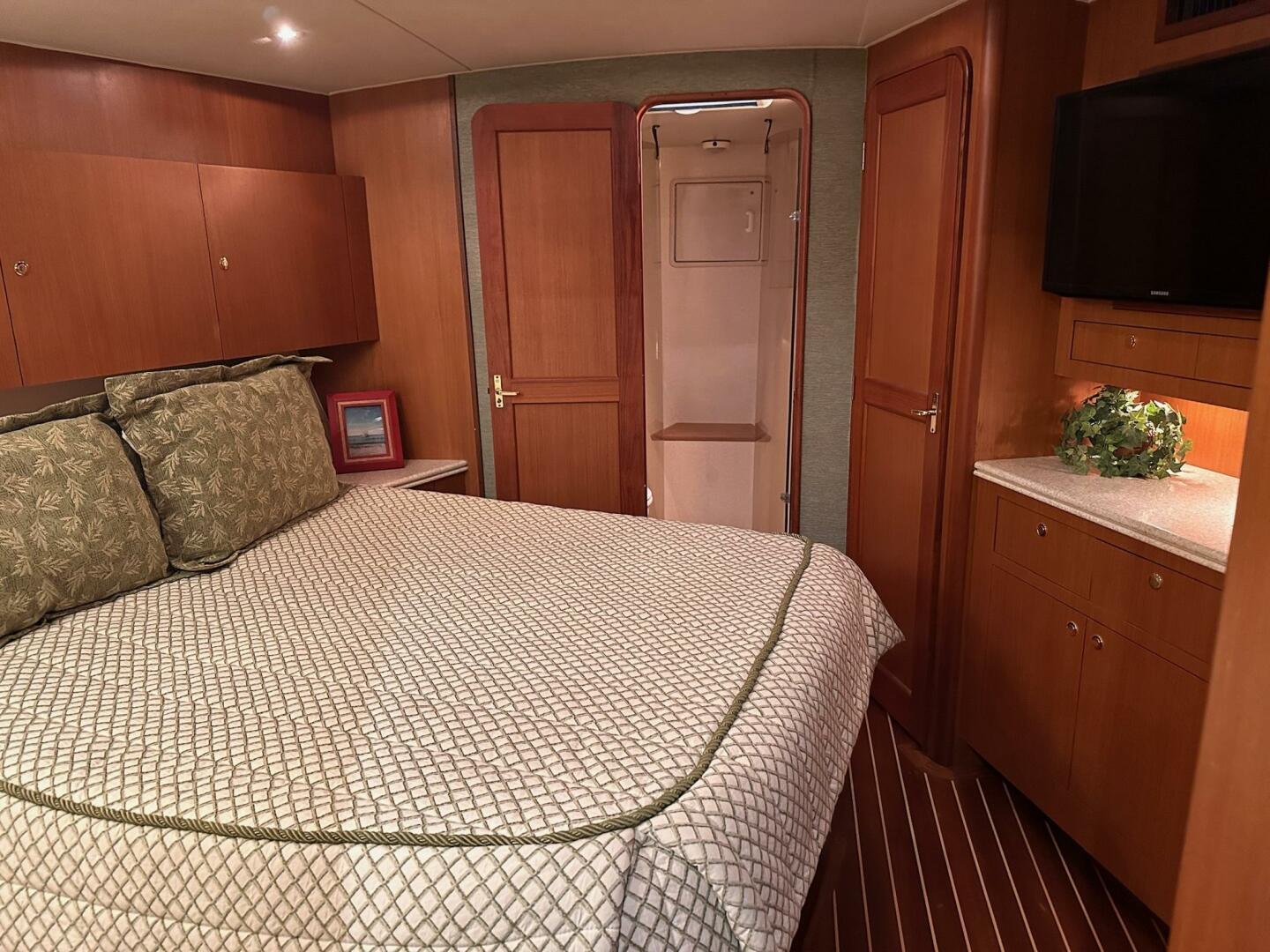 1998-ocean-yachts-super-sport-power-9842170-20250617132218264-1