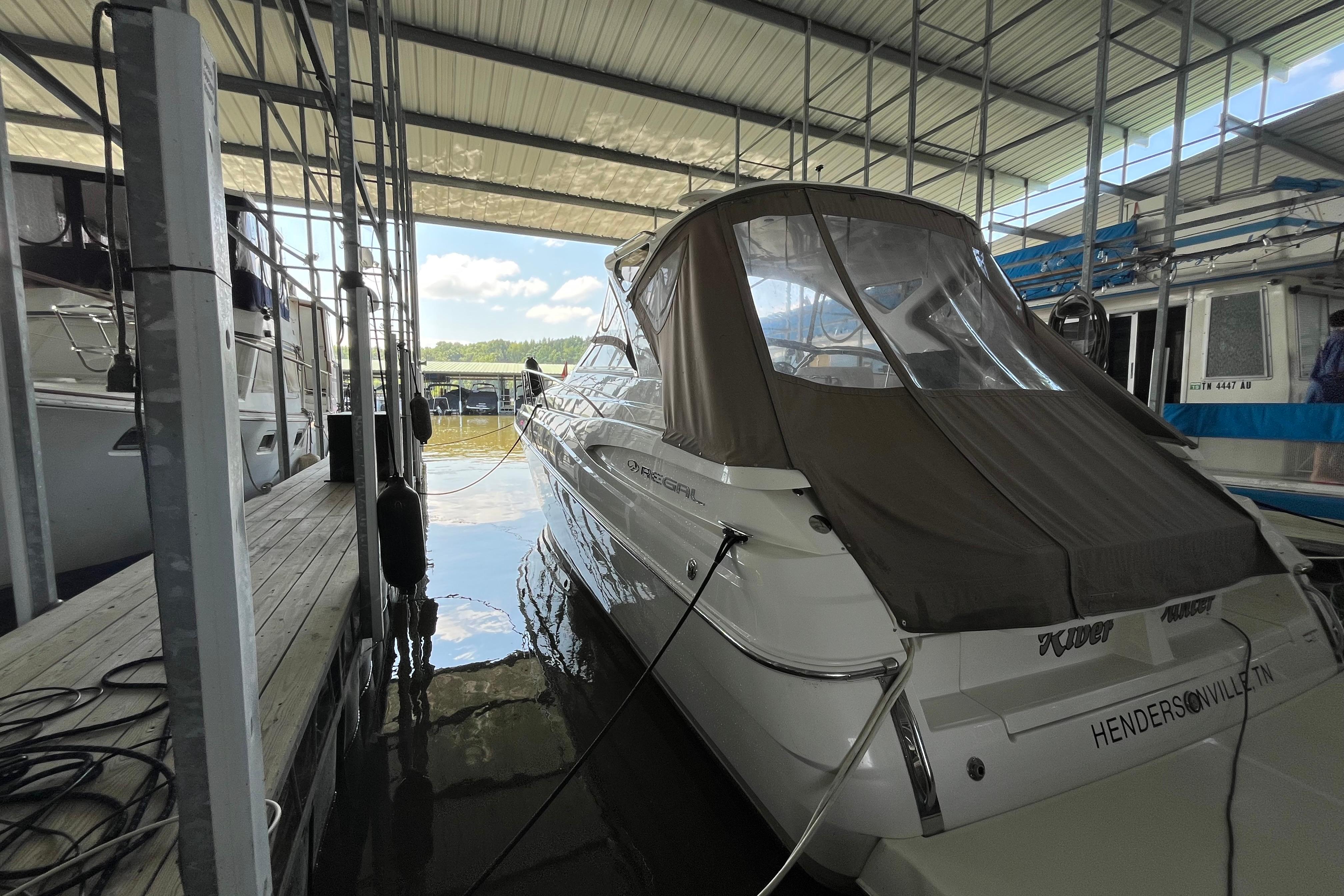Regal 2007 Regal 3760 Commodore 38’