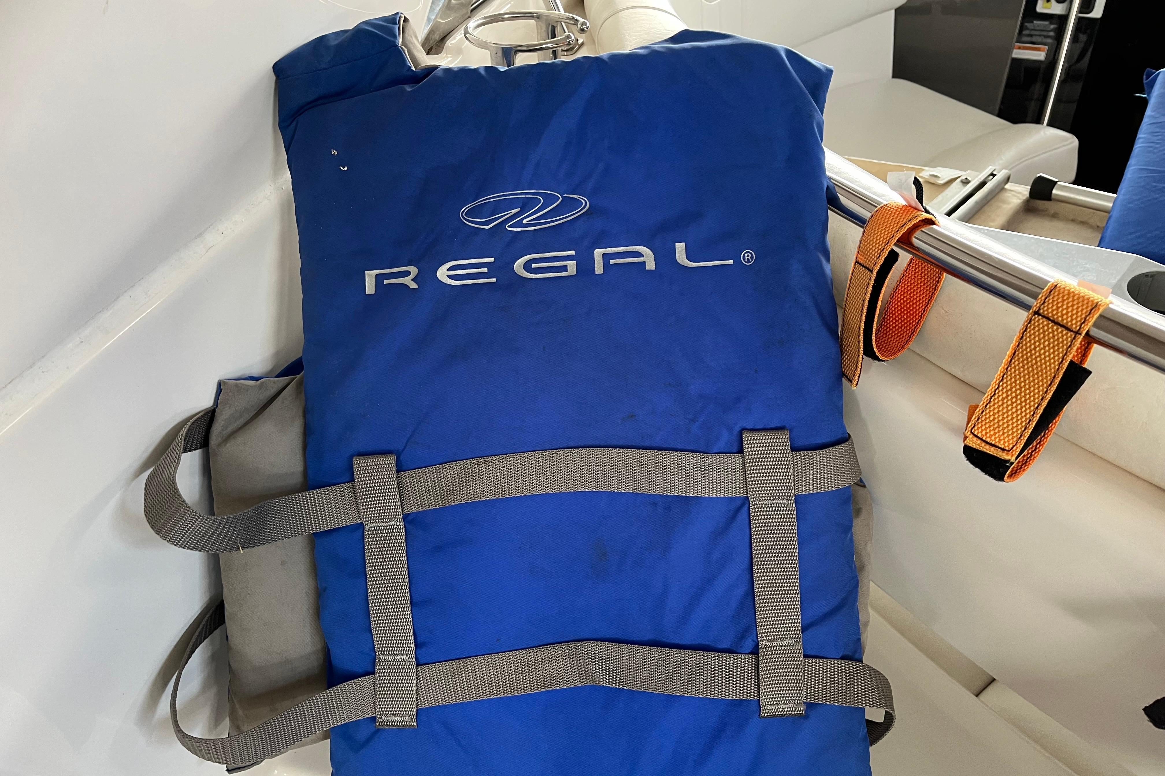 Regal 2007 Regal 3760 Commodore 38’