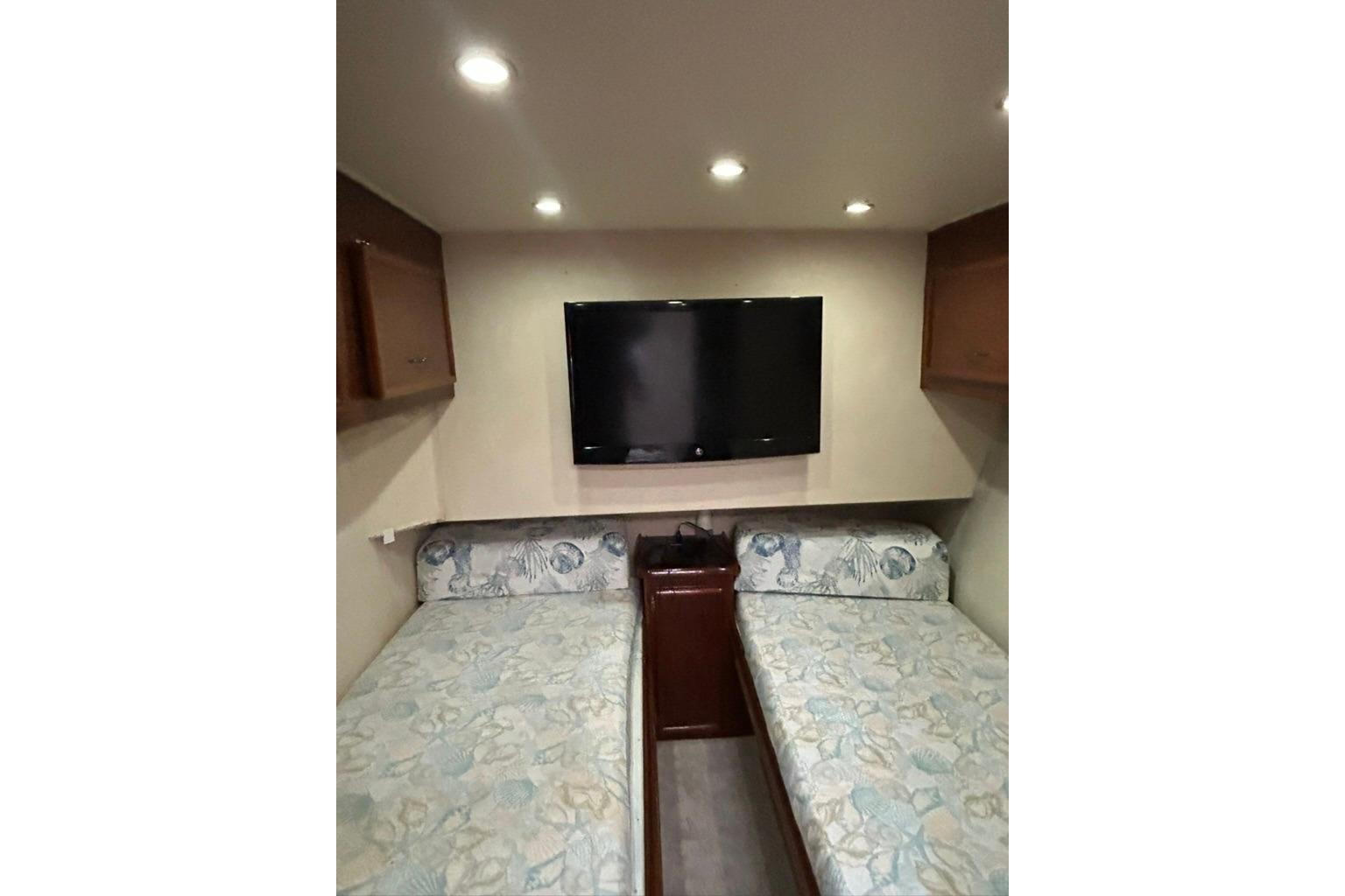 Boat image 11