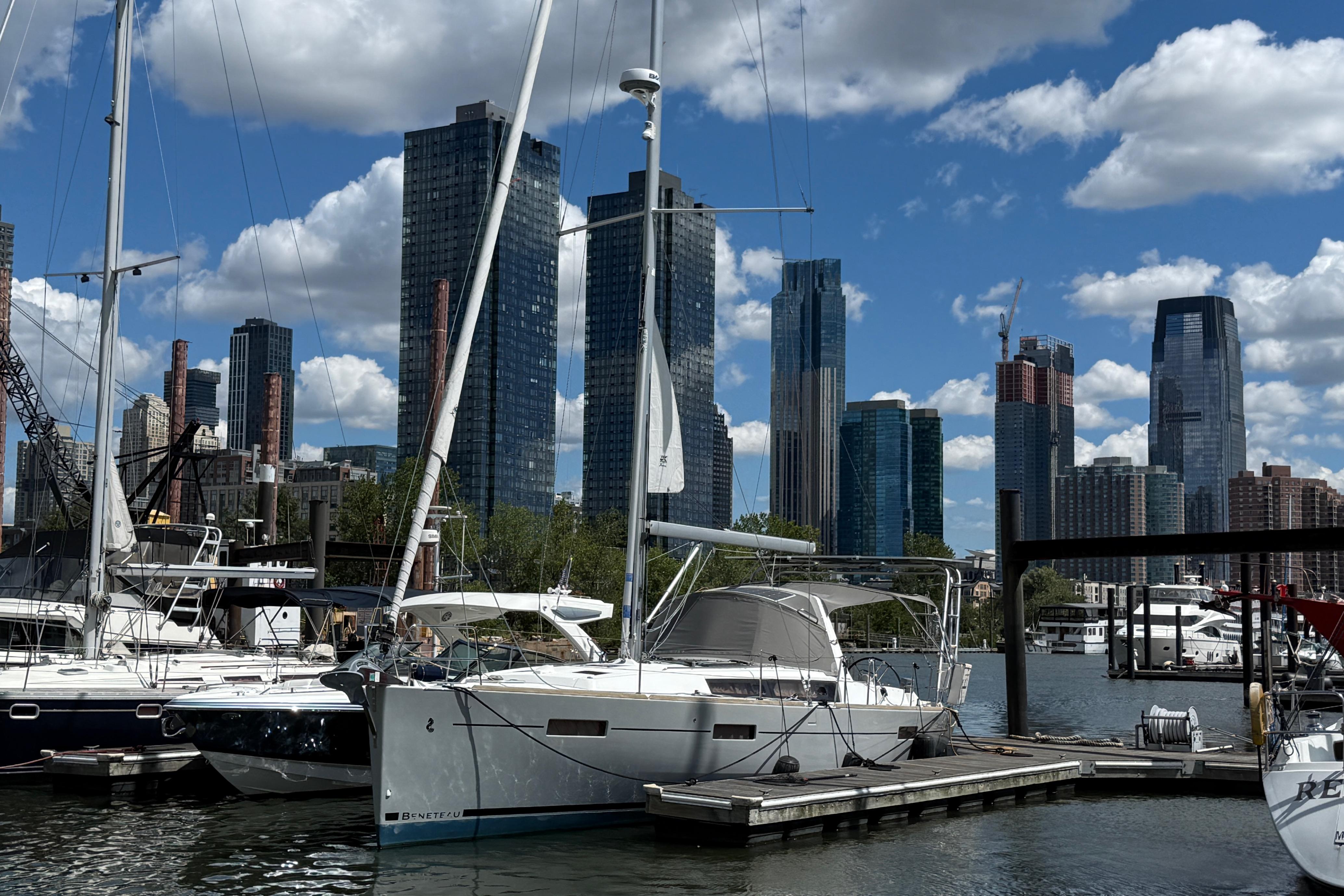 Yacht Photos Pics