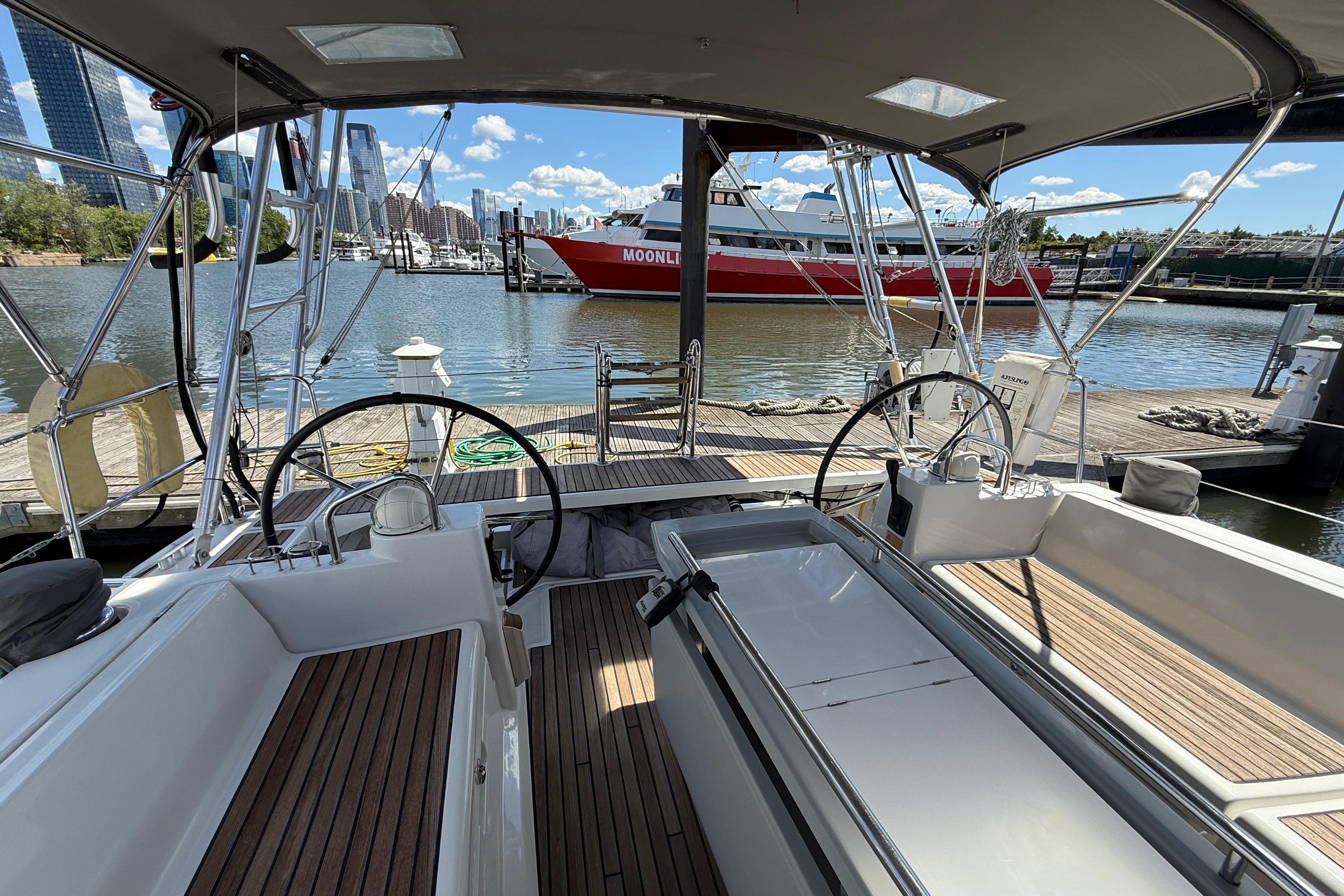 Yacht Photos Pics