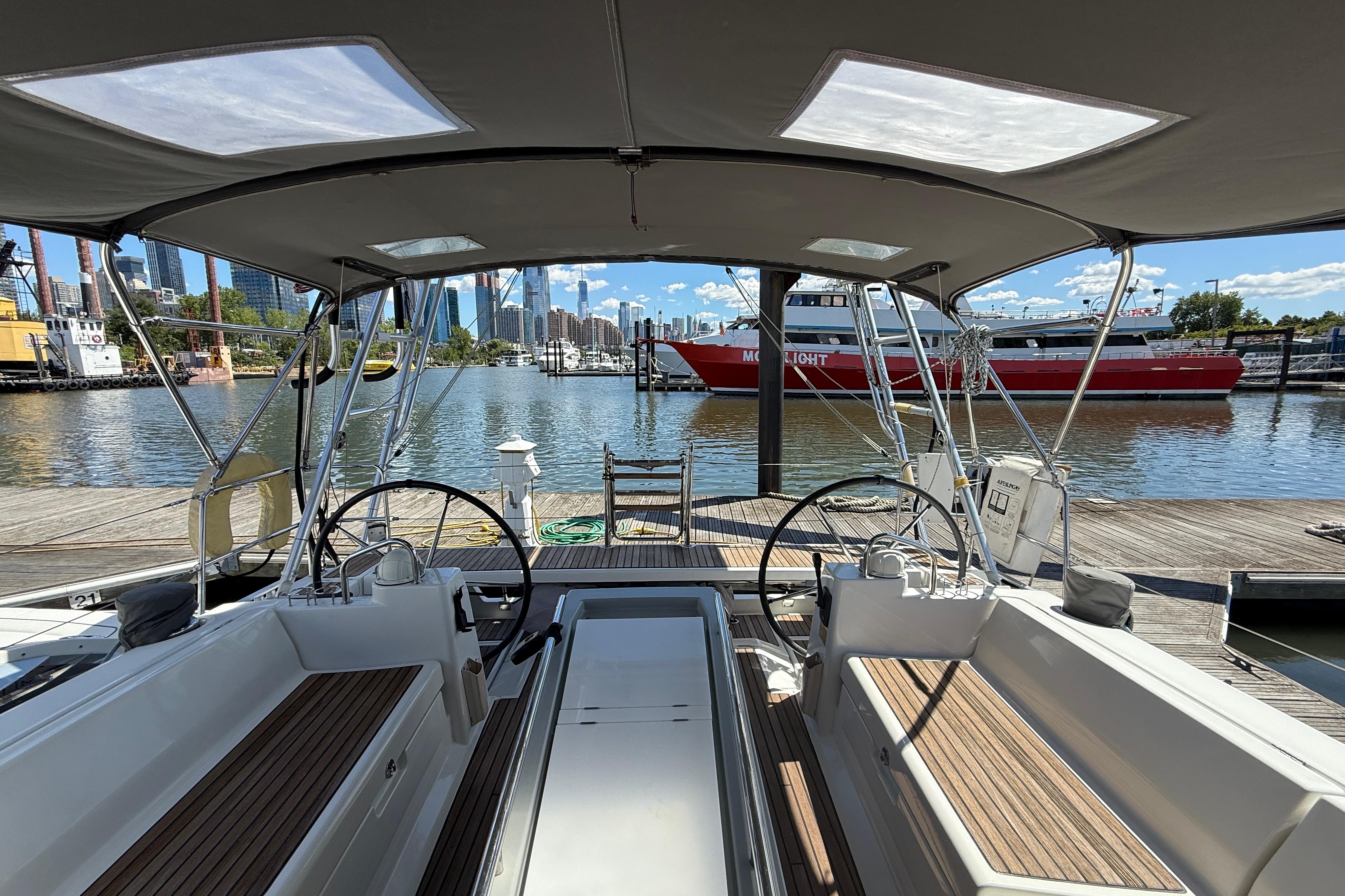 Yacht Photos Pics