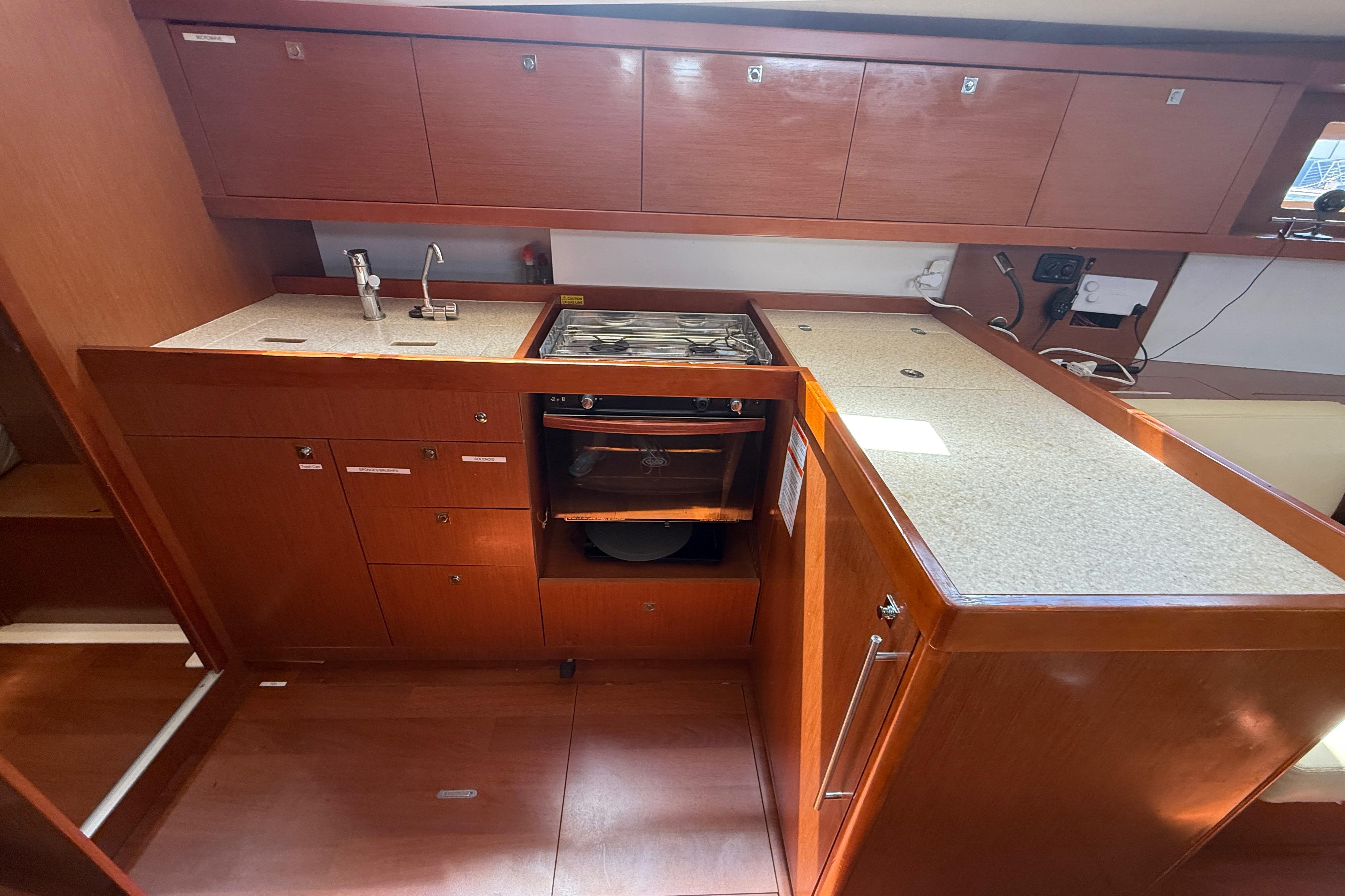 Yacht Photos Pics