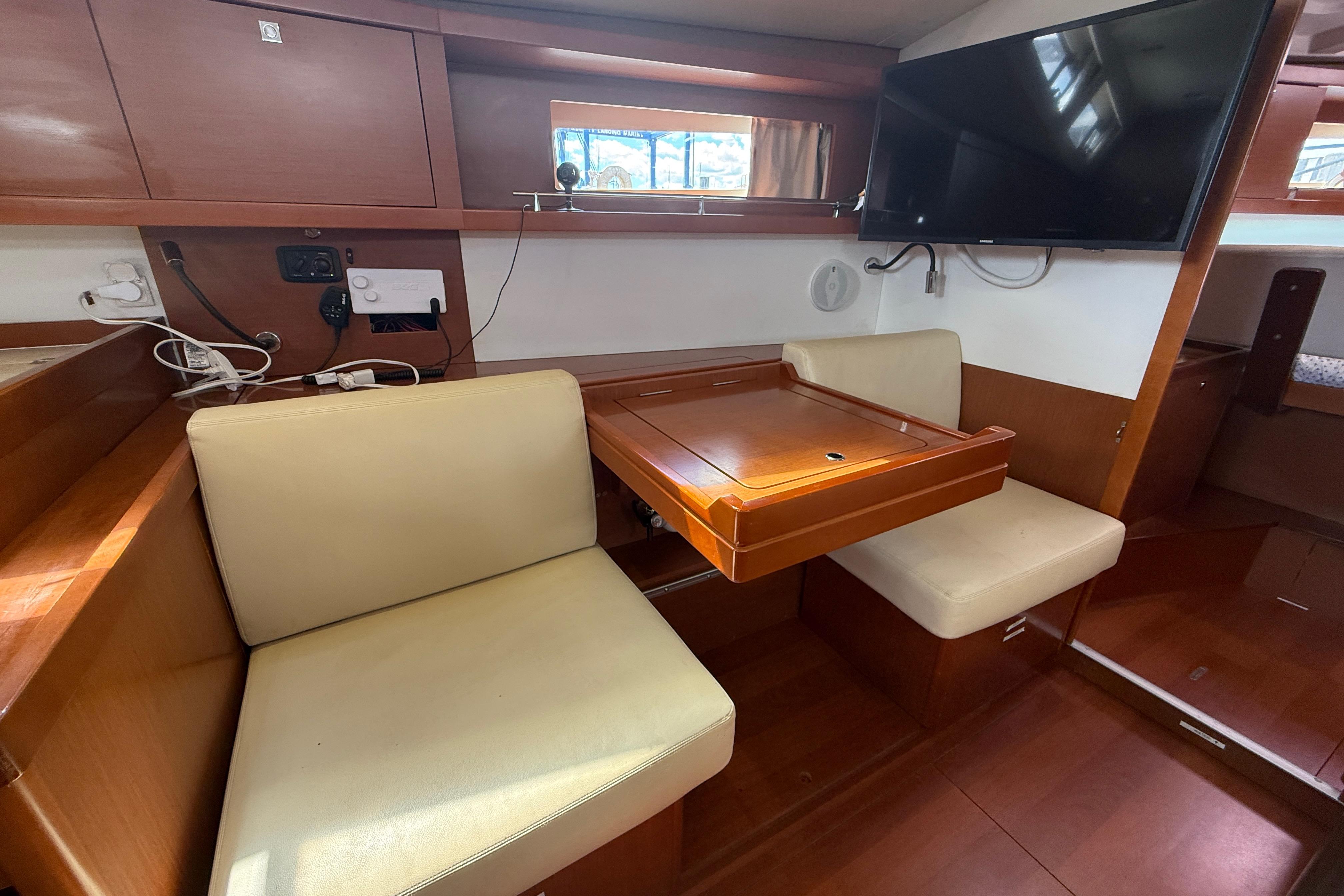 Yacht Photos Pics
