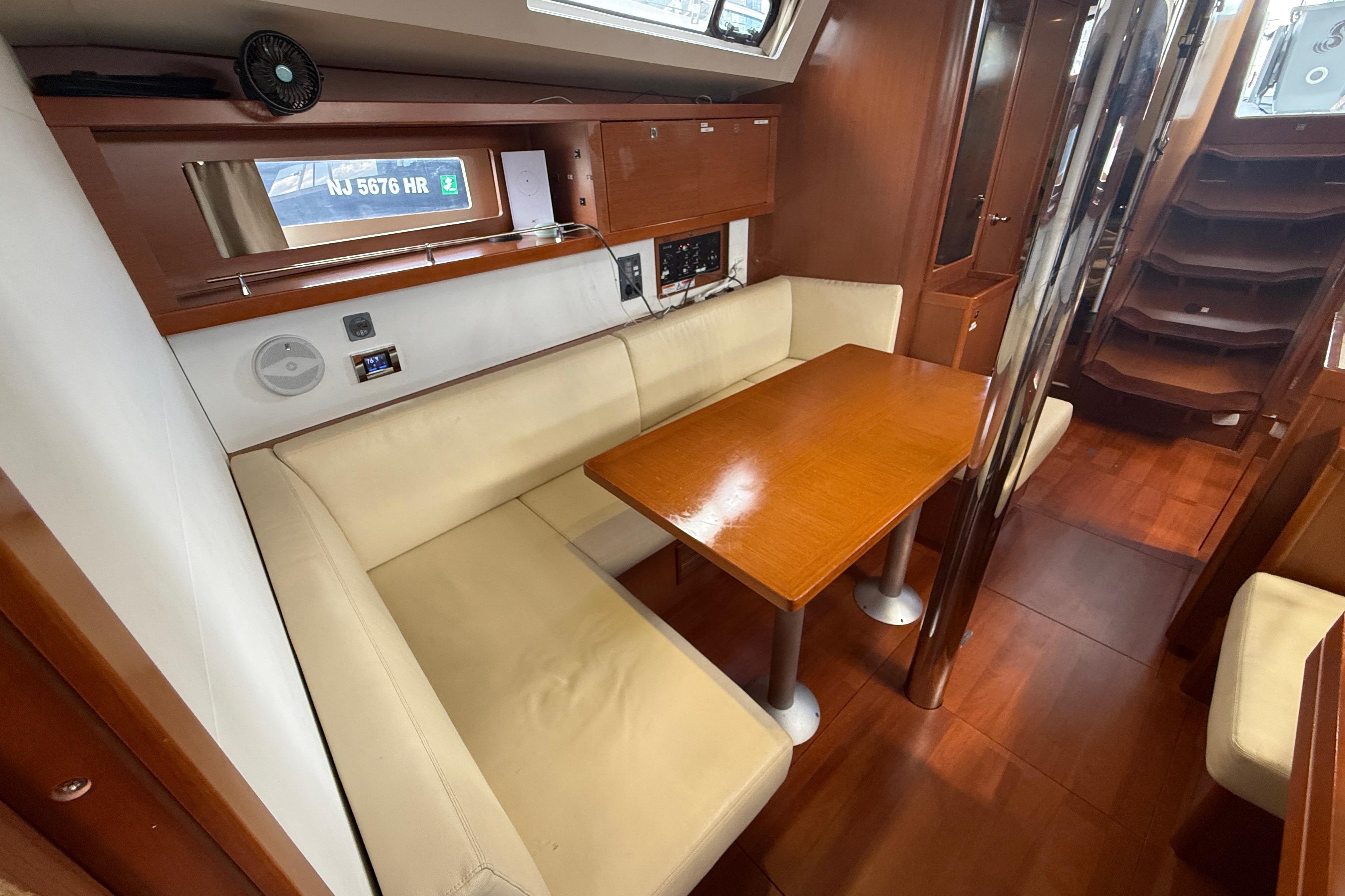 Yacht Photos Pics
