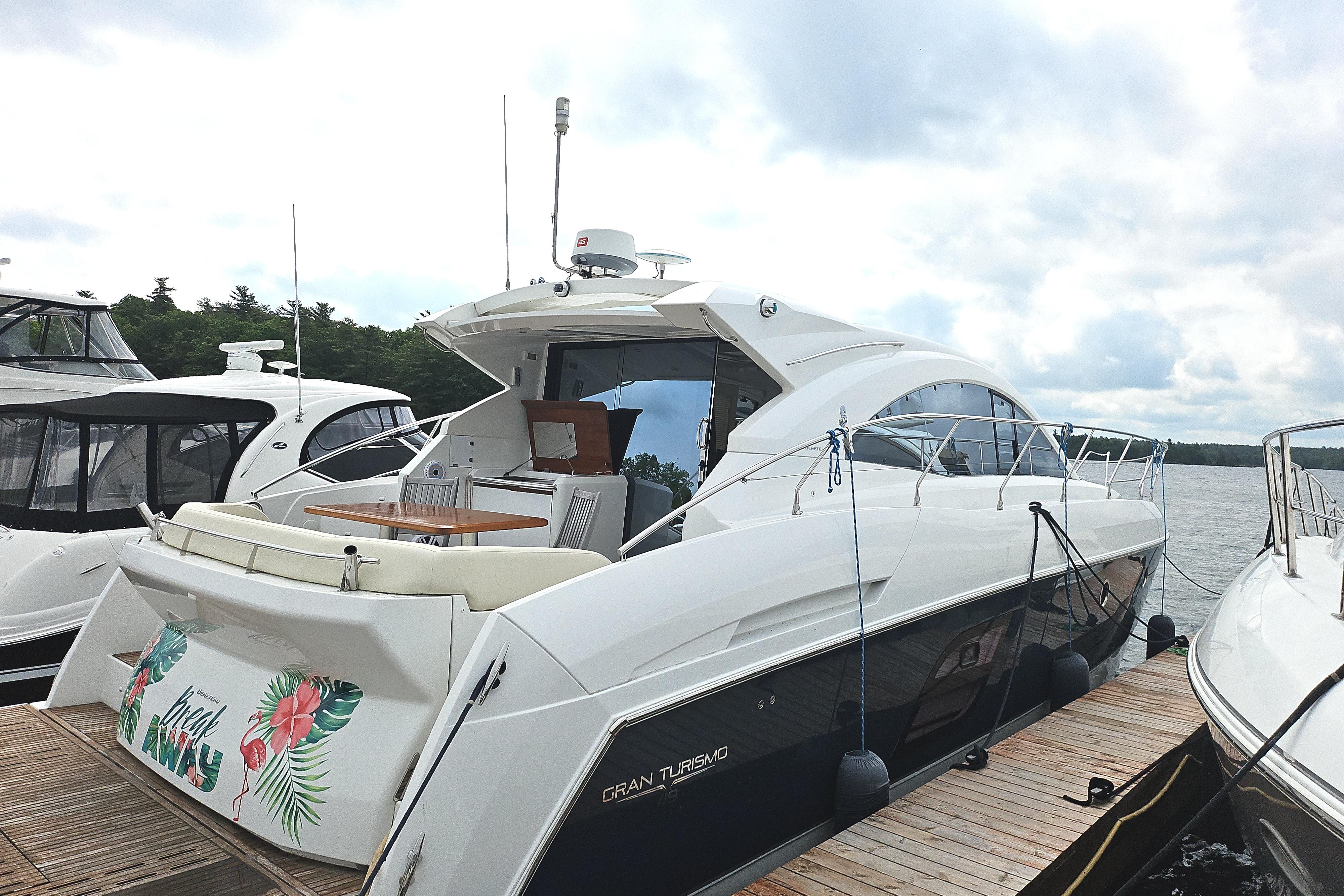 Yacht Photos Pics