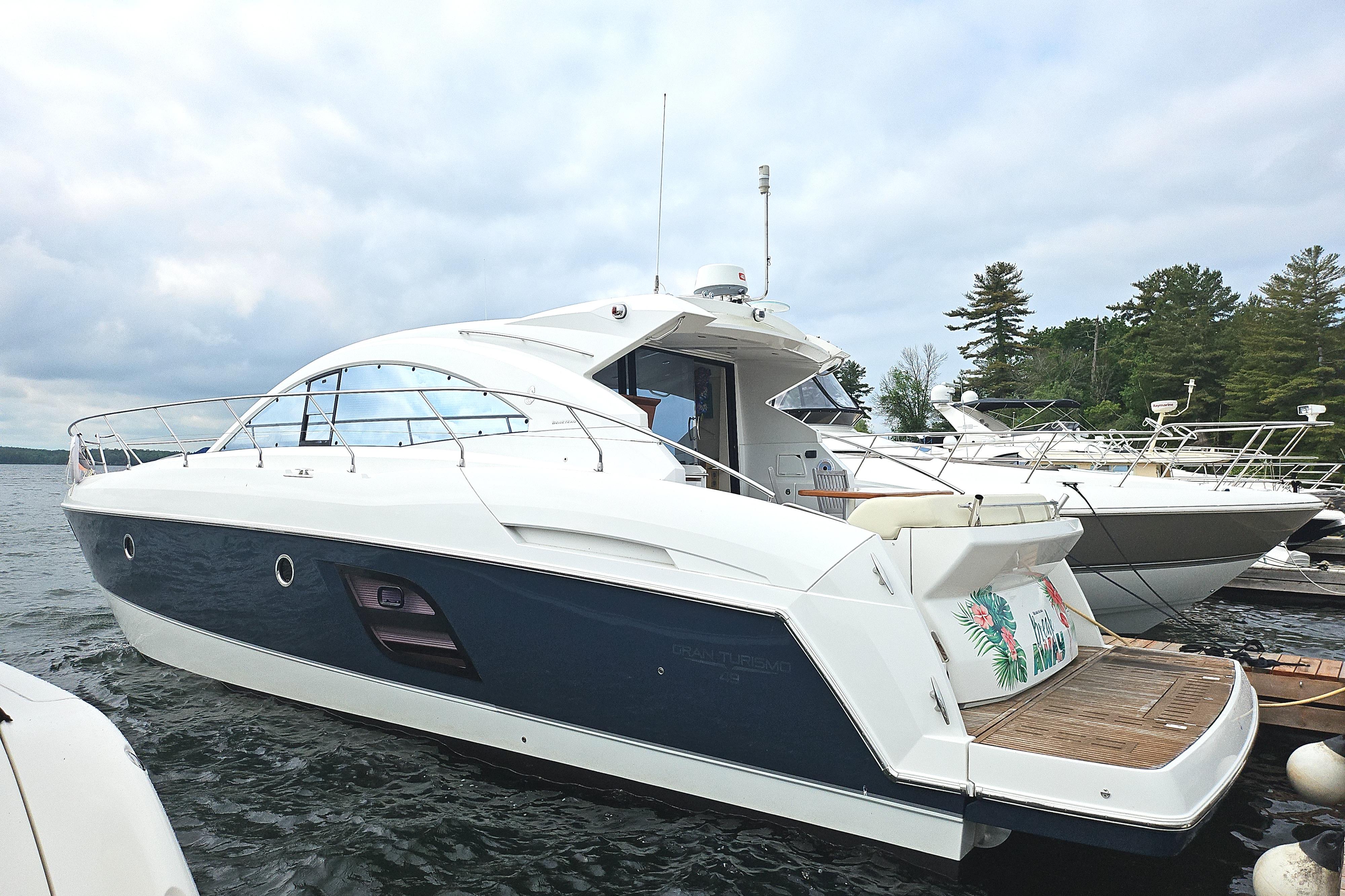 Yacht Photos Pics