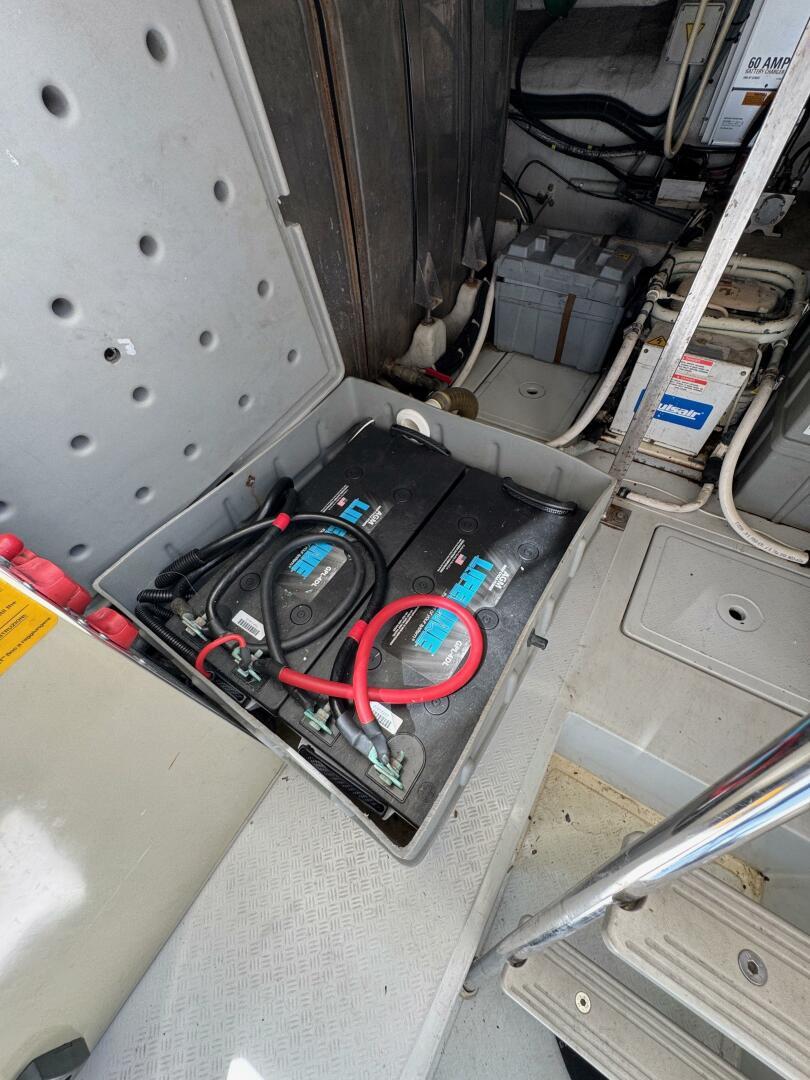 2005-azimut-42-fly-power-9752198-20250409104641097-1_XLARGE