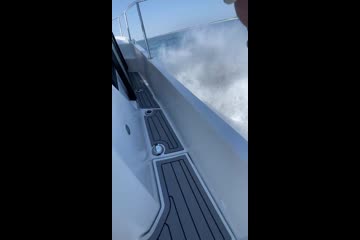 Beneteau Antares 9 video