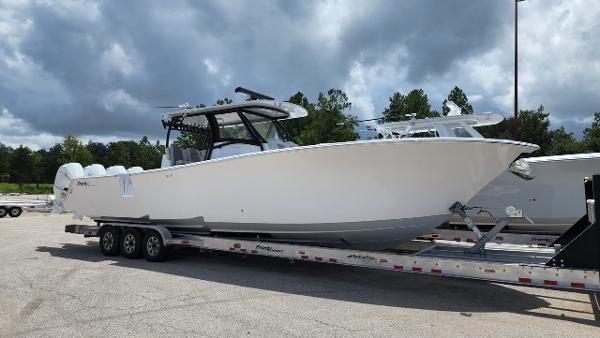 39' Front Runner, Listing Number 100915492, - Photo No. 1