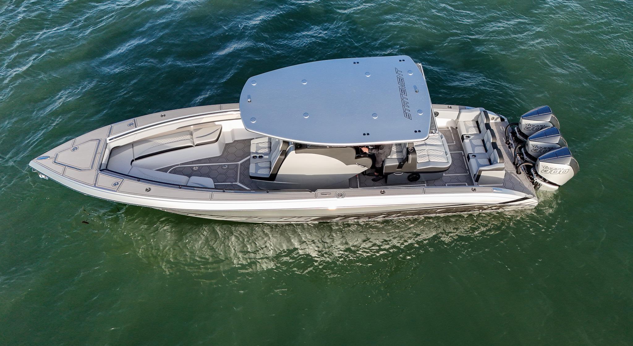Used Statement 35 ft' 35 Center Console