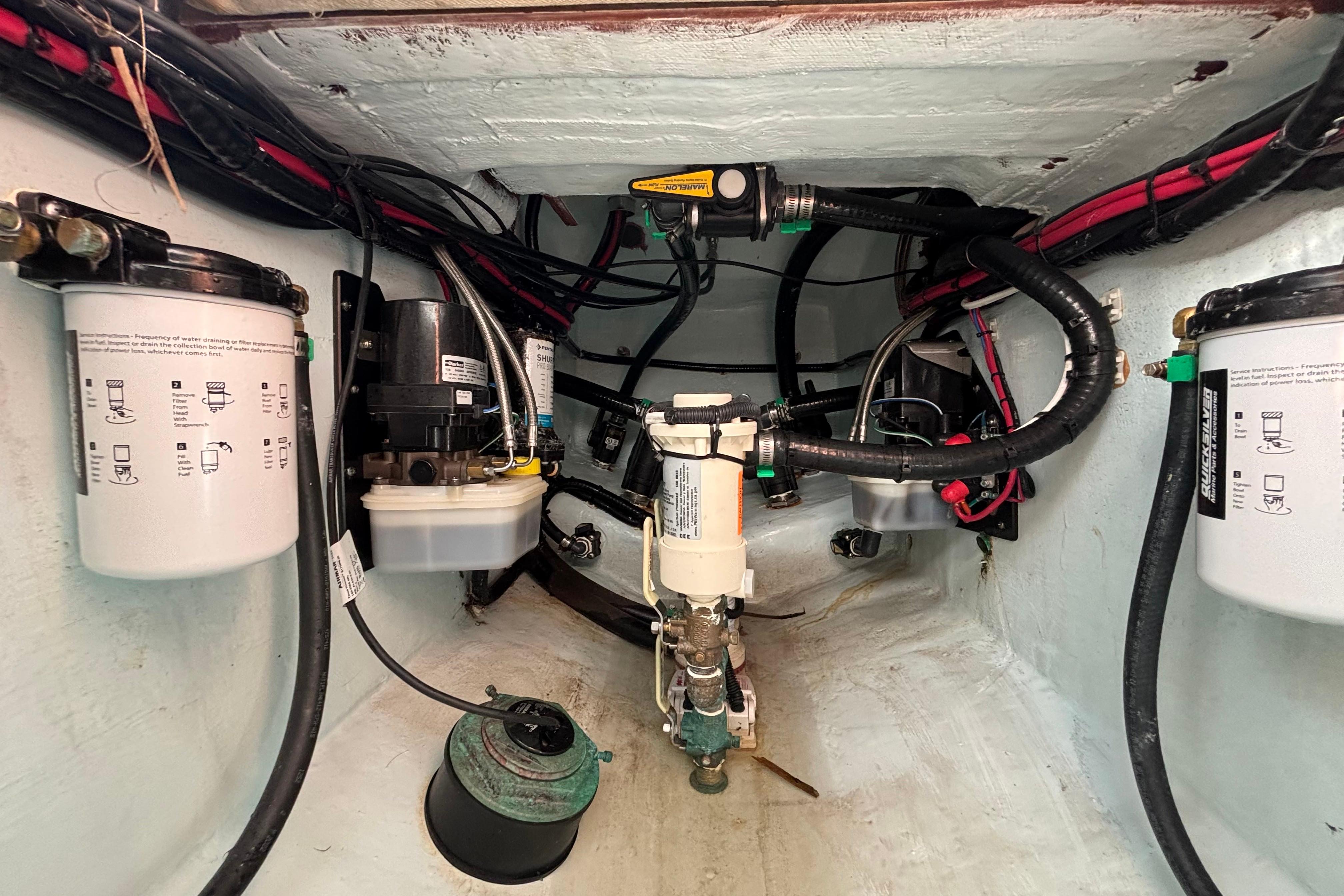 2023 Contender 28 Sport-16