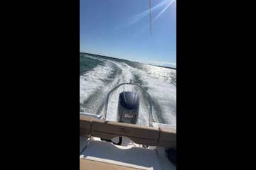 Pioneer 222 Islander video