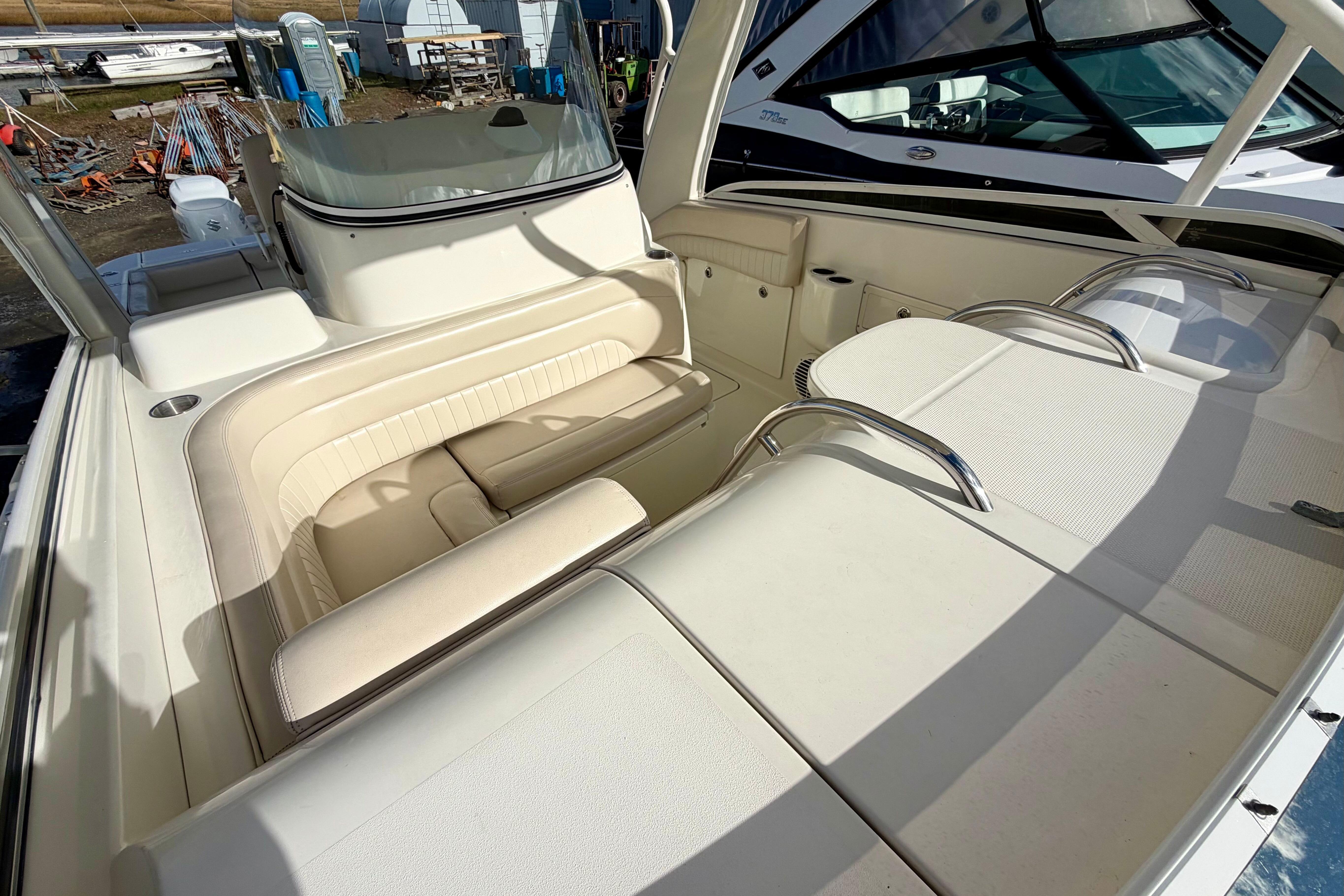 2008 Hydra-Sports Vector 3500 VX