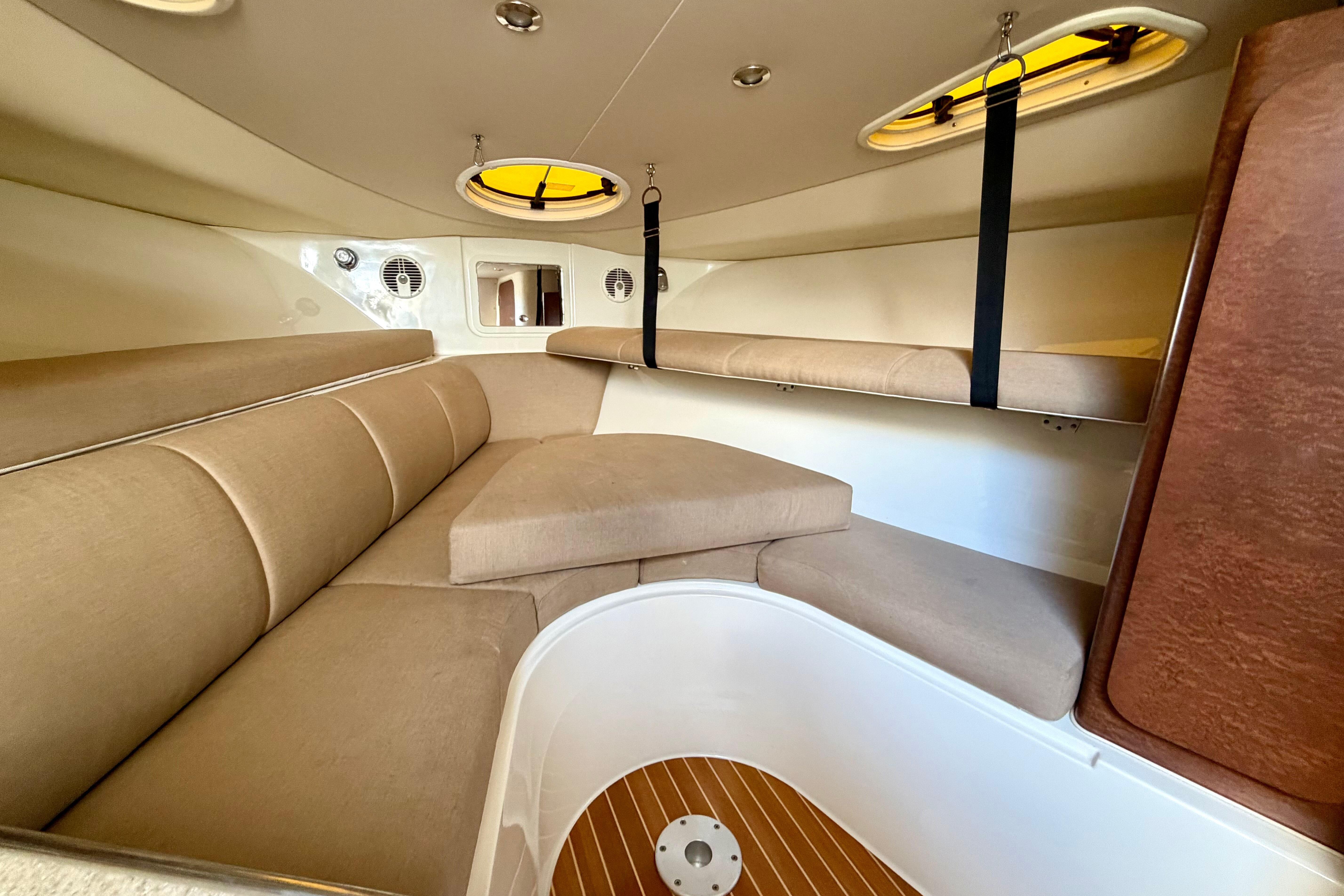 2008 Hydra-Sports Vector 3500 VX