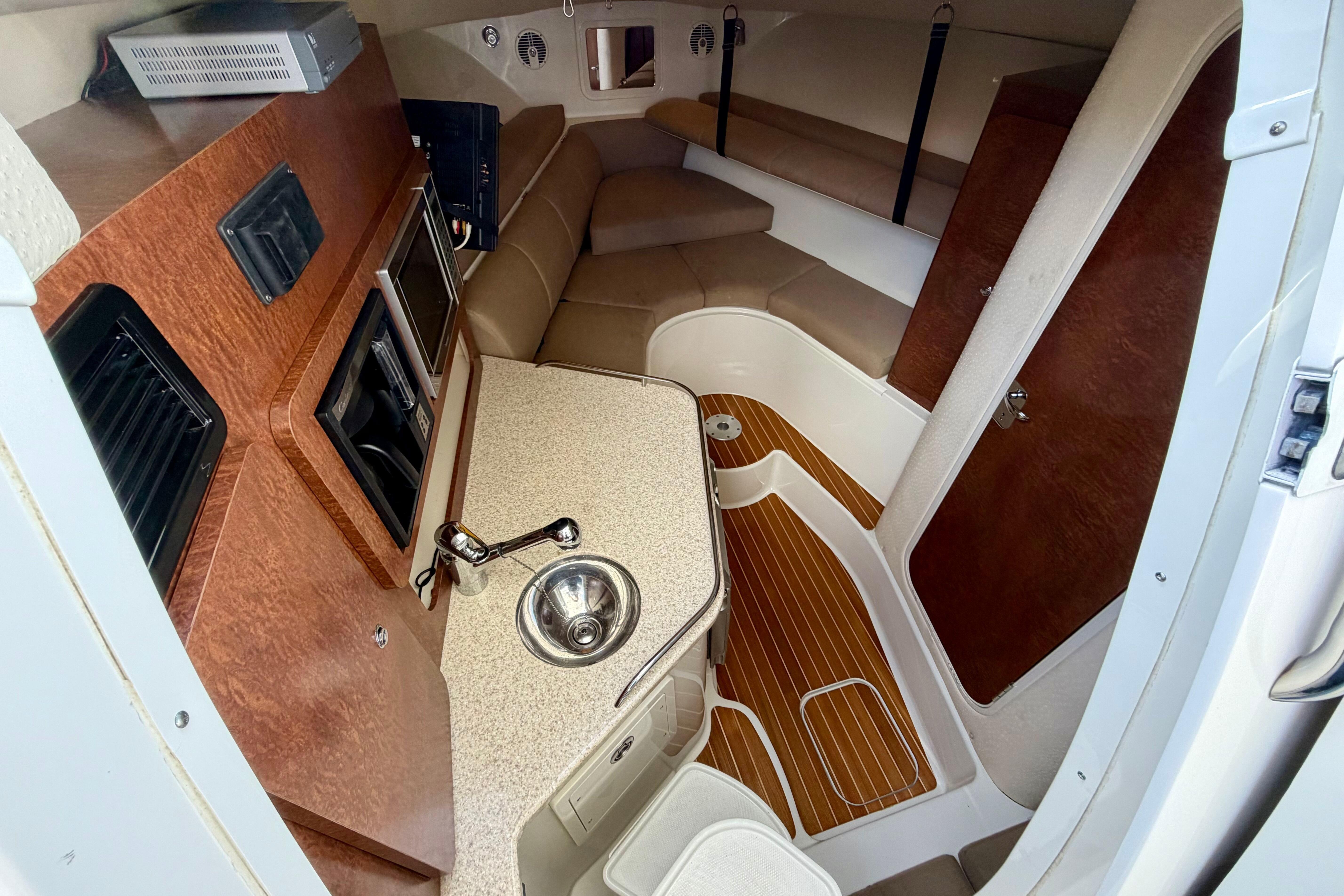 2008 Hydra-Sports Vector 3500 VX