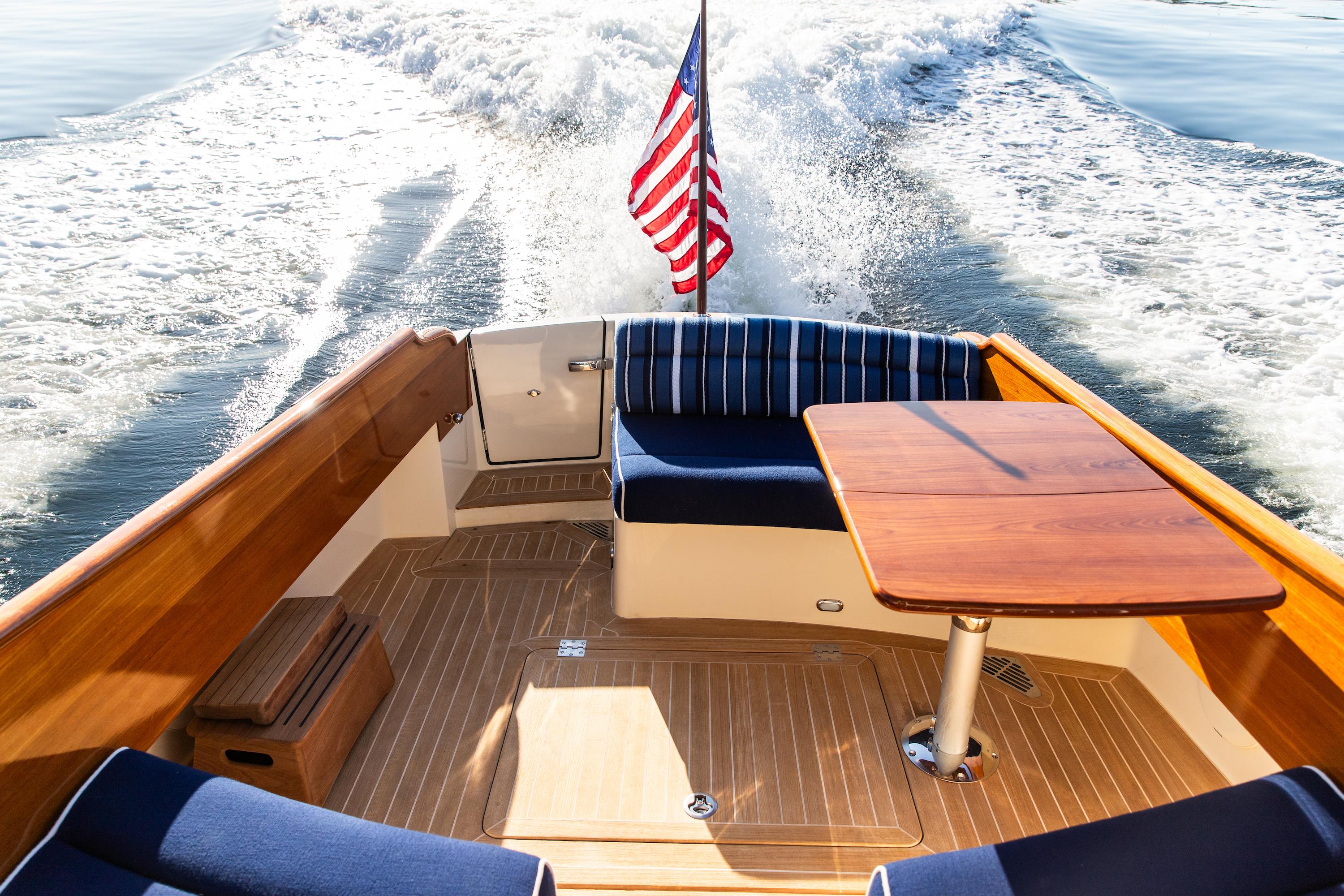 2022-hinckley-picnic-boat-34-s-power-9662229-20250516092052865-1_XLARGE