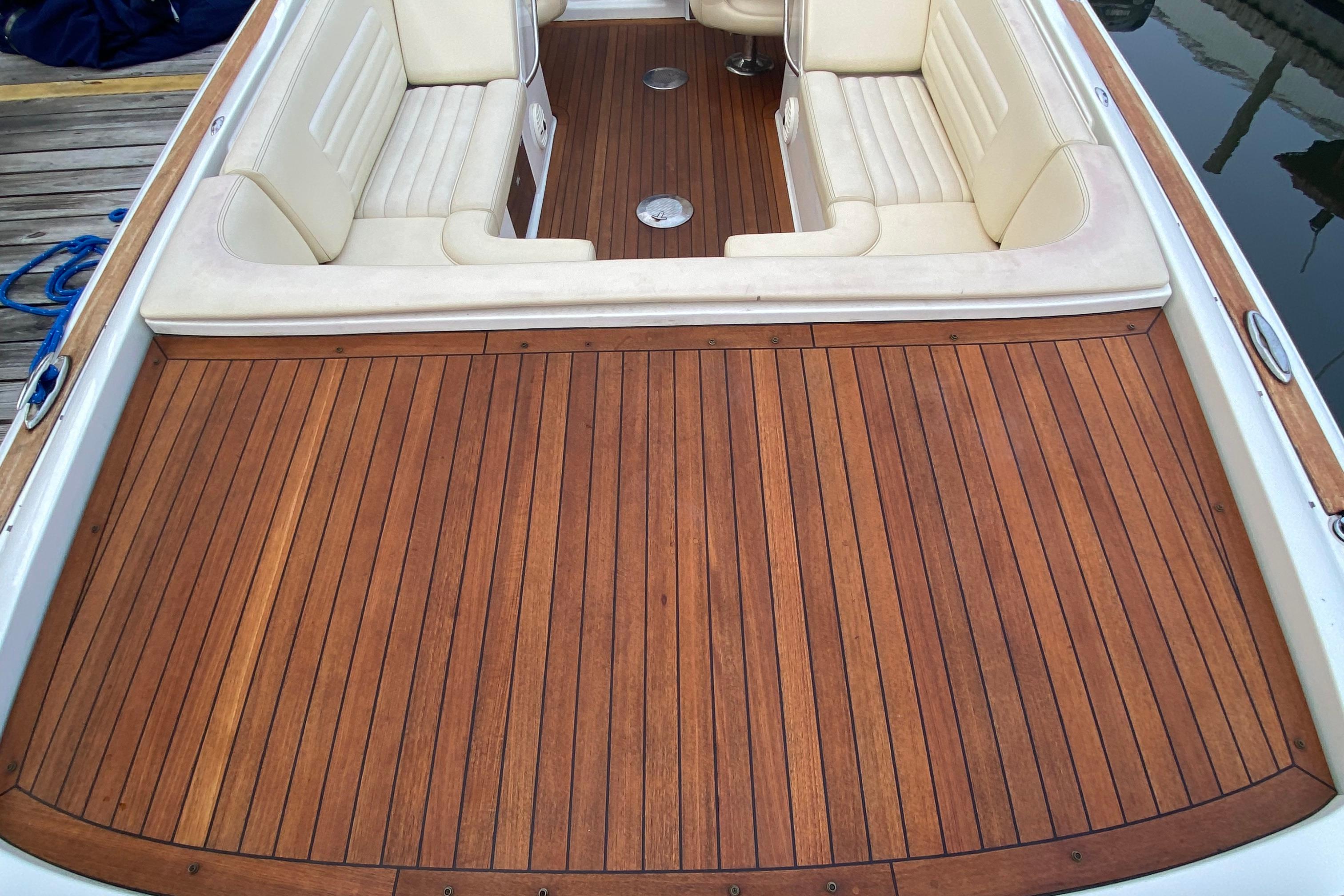 2012 Chris-Craft Corsair 28-10