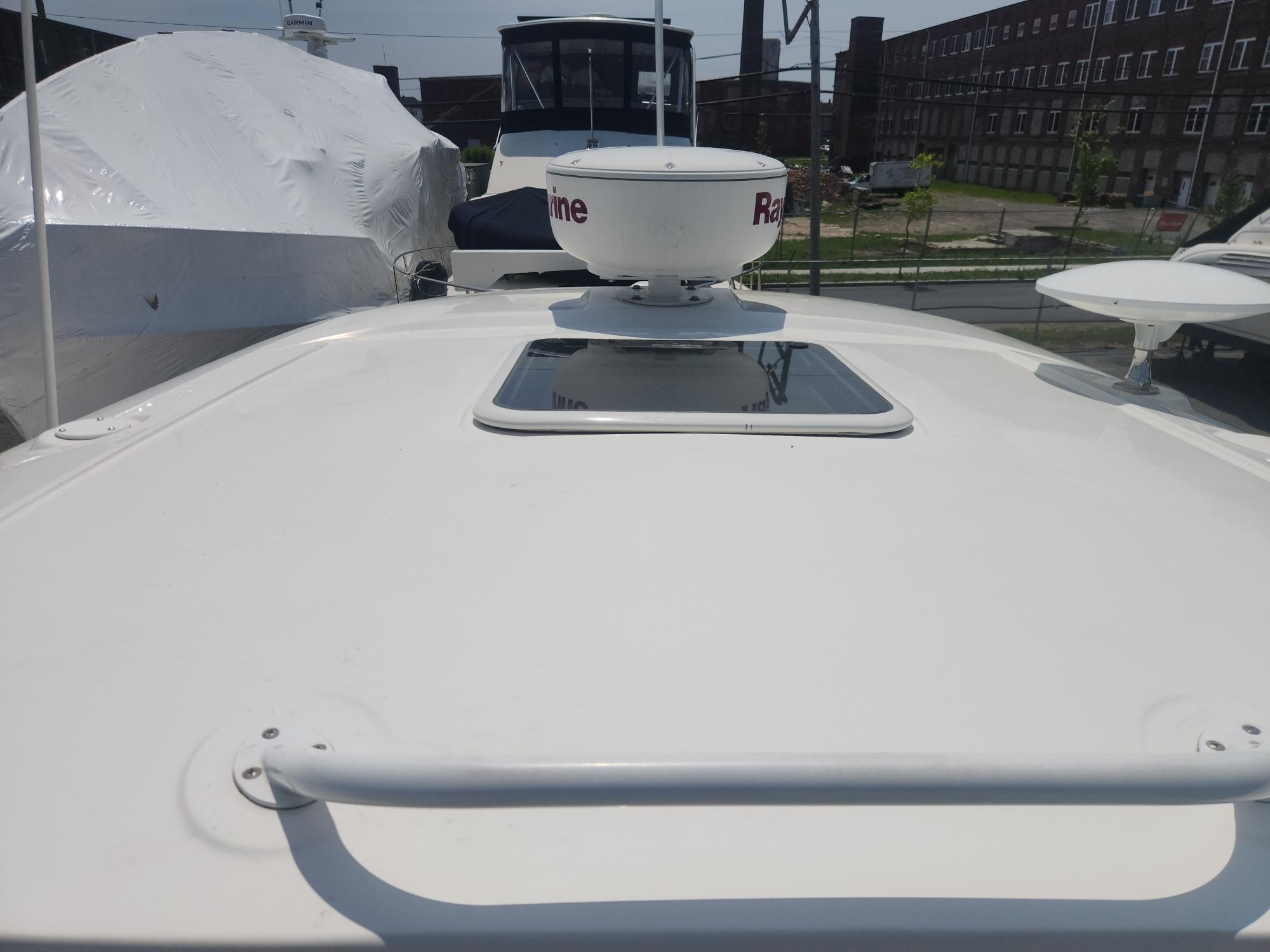 2013-sea-ray-370-sundancer-power-9712236-20250605173221618-1_XLARGE