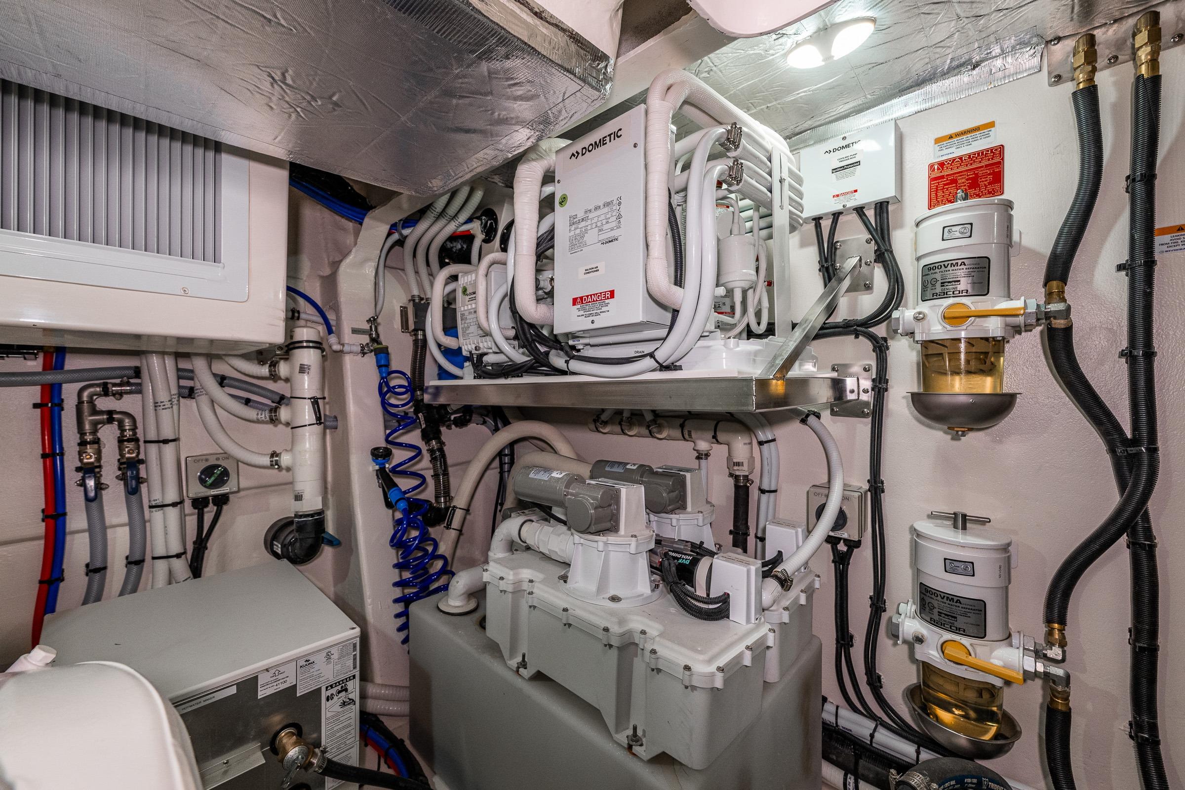 2026 Riviera 505 SUV #R1095 inventory image at Sun Country Yachts, South Lake Union (Seattle)