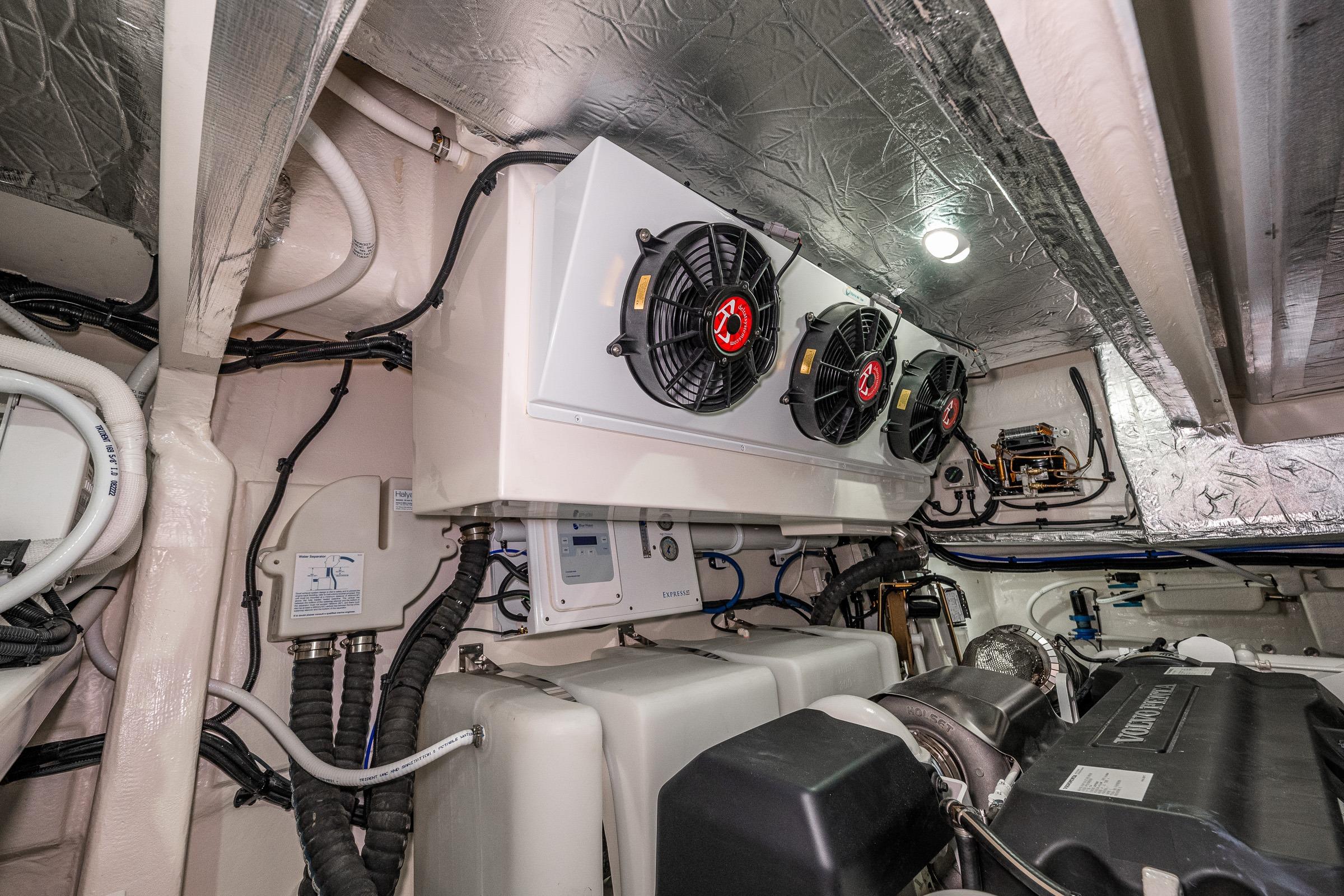 2026 Riviera 505 SUV #R1095 inventory image at Sun Country Yachts, South Lake Union (Seattle)