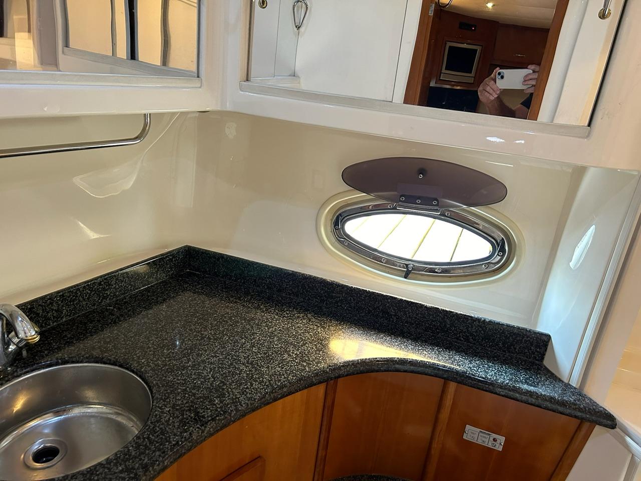 2004-carver-466-motor-yacht-power-9852242-20250625143558913-1