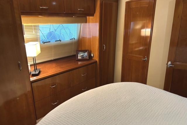 2004-carver-466-motor-yacht-power-9852242-20250625143620250-1