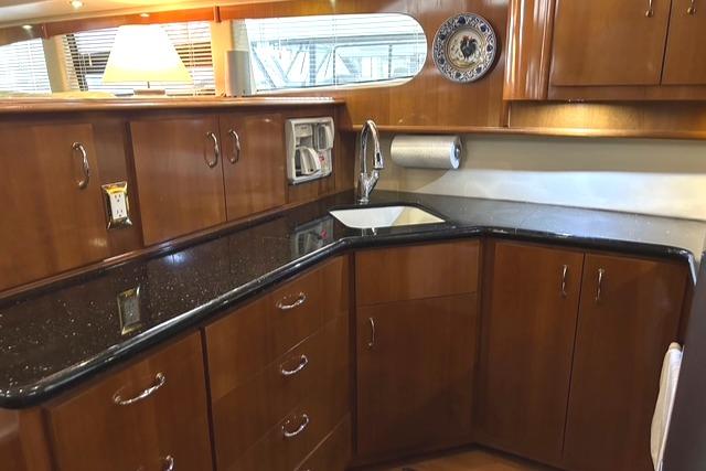 2004-carver-466-motor-yacht-power-9852242-20250625143623473-1