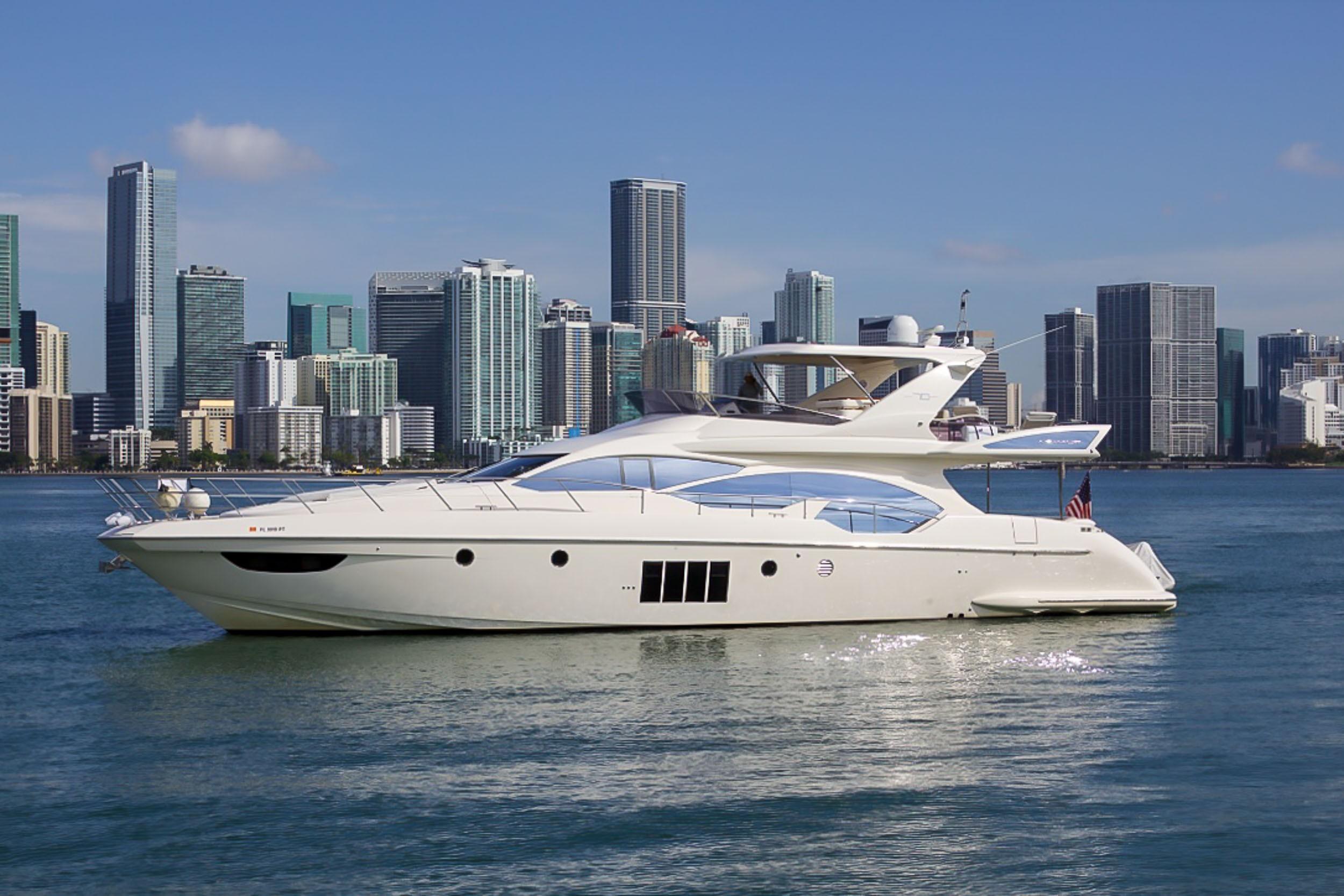 2011 Azimut