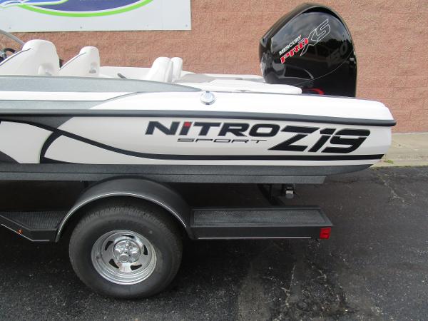 2022 Nitro boat for sale, model of the boat is Z19 Sport & Image # 25 of 29