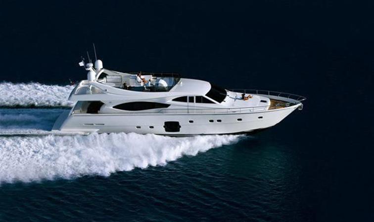 2005 Ferretti Yachts 761 NM02337