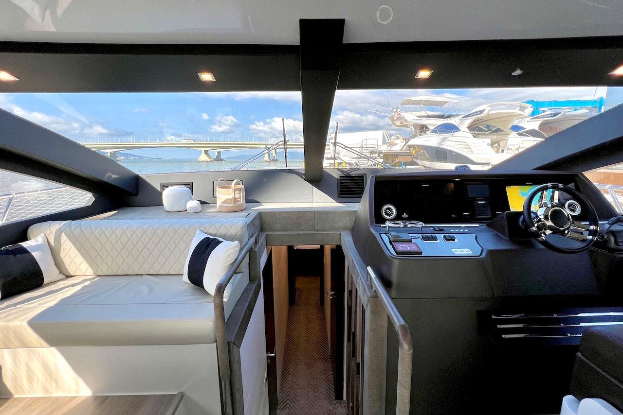 Schaefer Yachts 770