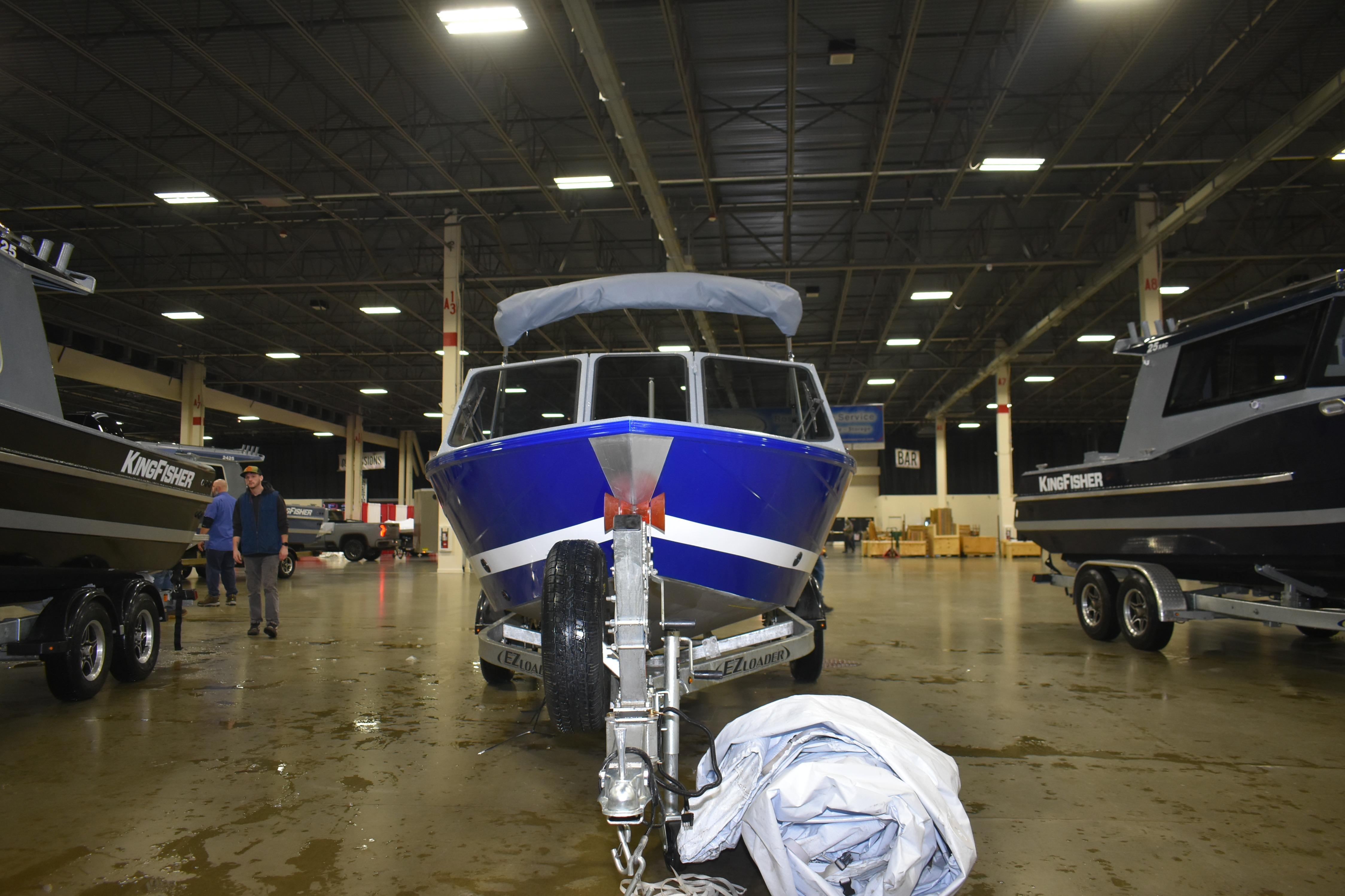 2026 KingFisher 1825 Falcon Gallery