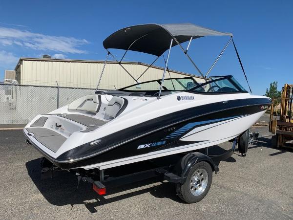 2017 Yamaha boat for sale, model of the boat is SX195 & Image # 7 of 34