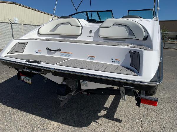 2017 Yamaha boat for sale, model of the boat is SX195 & Image # 8 of 34