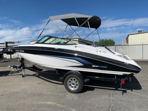 2017 Yamaha boat for sale, model of the boat is SX195 & Image # 30 of 34