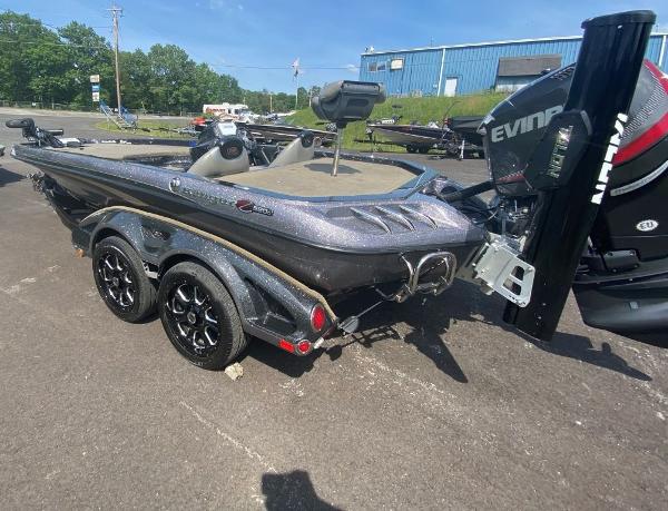2014 Ranger Boats boat for sale, model of the boat is Z520C & Image # 12 of 21