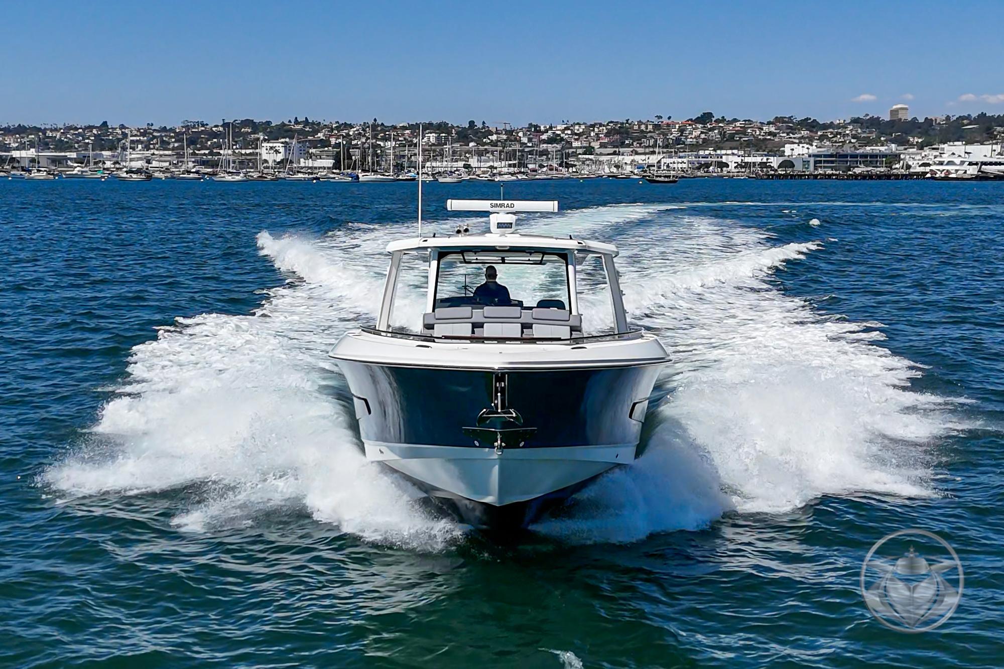 2024 Boston Whaler 420 Outrage #BW0245J inventory image at Sun Country Marine Group, Dana Point 2024 Boston Whaler 420 Outrage #BW0245J inventory image at Sun Country Marine Group, Dana Point