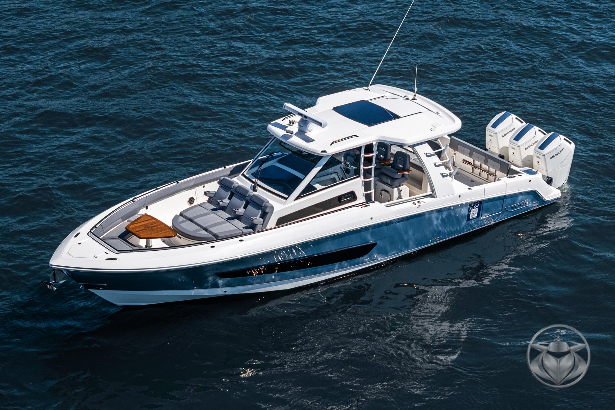 2024 Boston Whaler 420 Outrage #BW0245J inventory image at Sun Country Marine Group, Dana Point 2024 Boston Whaler 420 Outrage #BW0245J inventory image at Sun Country Marine Group, Dana Point