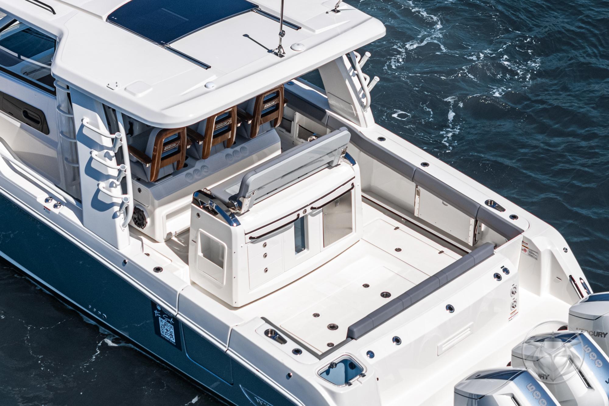 2024 Boston Whaler 420 Outrage #BW0245J inventory image at Sun Country Marine Group, Dana Point 2024 Boston Whaler 420 Outrage #BW0245J inventory image at Sun Country Marine Group, Dana Point