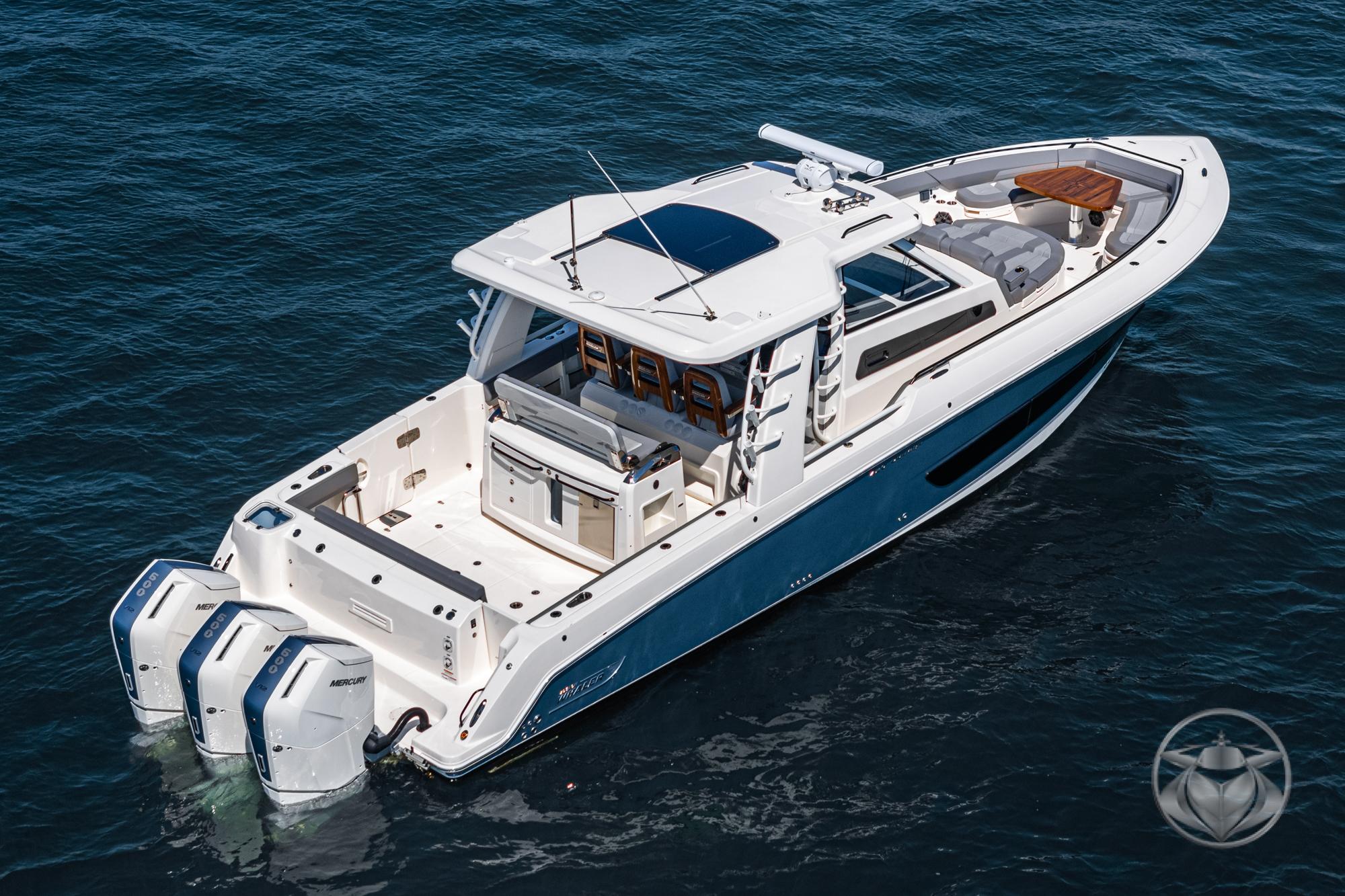 2024 Boston Whaler 420 Outrage #BW0245J inventory image at Sun Country Marine Group, Dana Point 2024 Boston Whaler 420 Outrage #BW0245J inventory image at Sun Country Marine Group, Dana Point