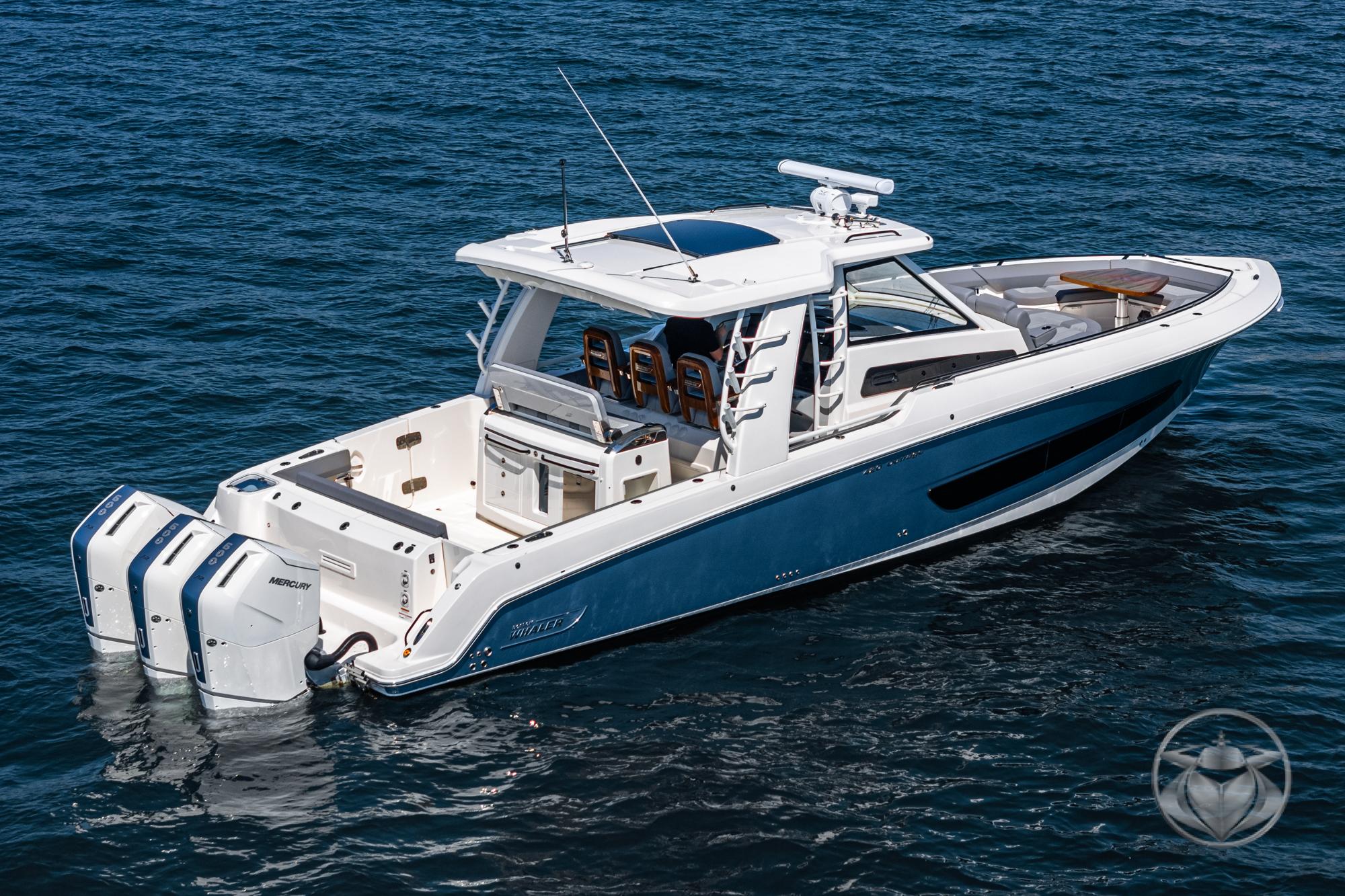 2024 Boston Whaler 420 Outrage #BW0245J inventory image at Sun Country Marine Group, Dana Point 2024 Boston Whaler 420 Outrage #BW0245J inventory image at Sun Country Marine Group, Dana Point