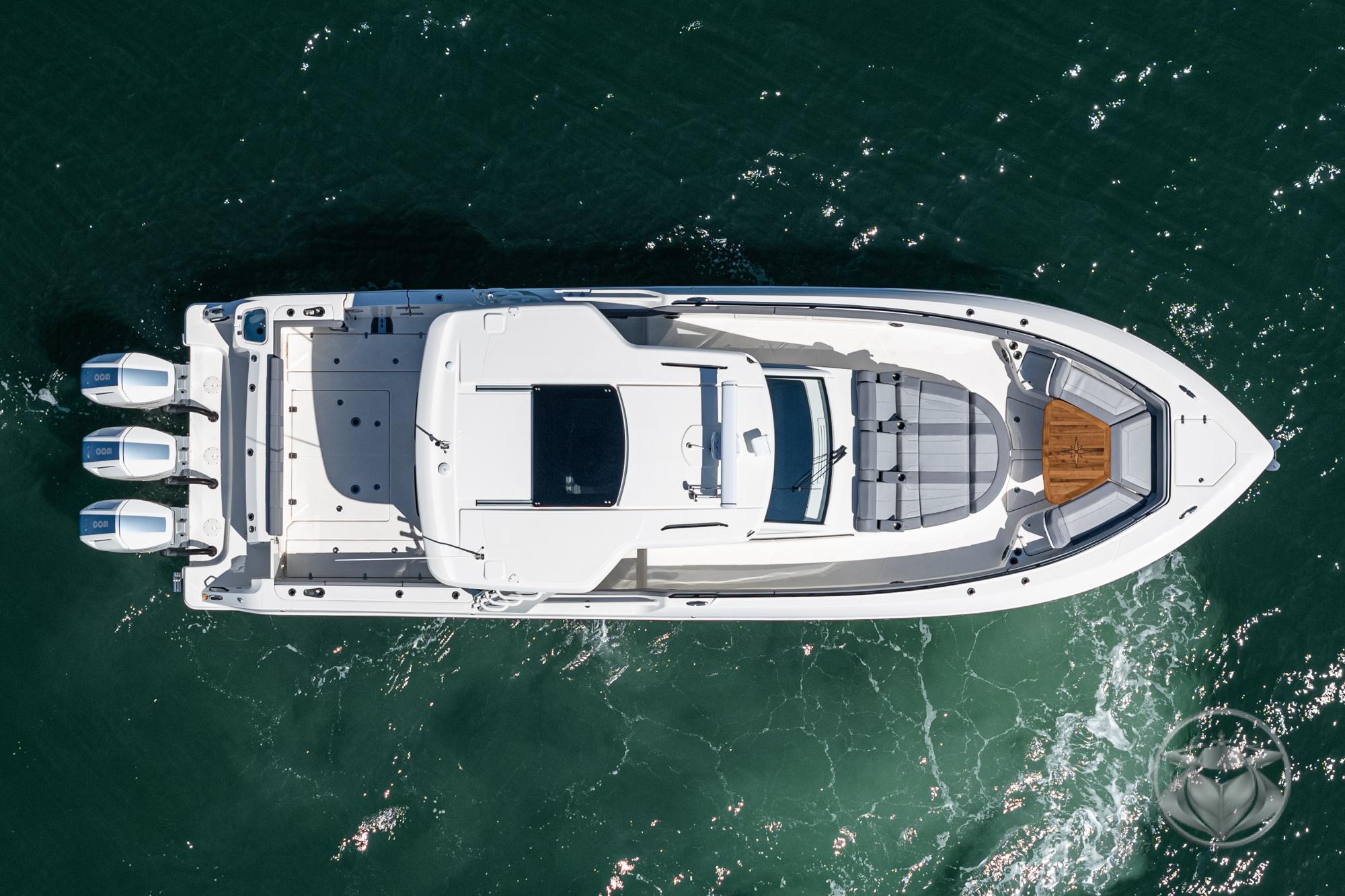 2024 Boston Whaler 420 Outrage #BW0245J inventory image at Sun Country Marine Group, Dana Point 2024 Boston Whaler 420 Outrage #BW0245J inventory image at Sun Country Marine Group, Dana Point