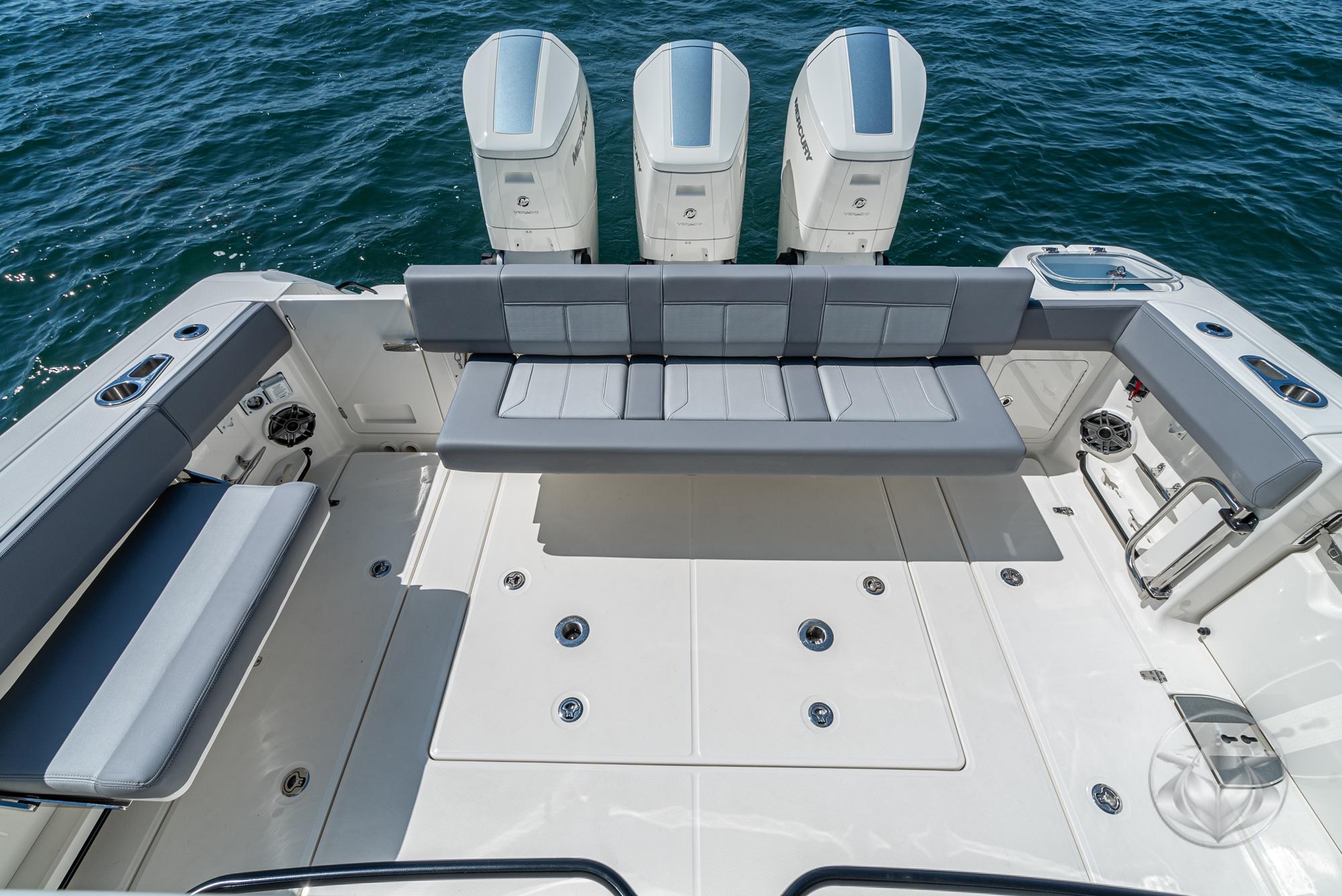 2024 Boston Whaler 420 Outrage #BW0245J inventory image at Sun Country Marine Group, Dana Point 2024 Boston Whaler 420 Outrage #BW0245J inventory image at Sun Country Marine Group, Dana Point